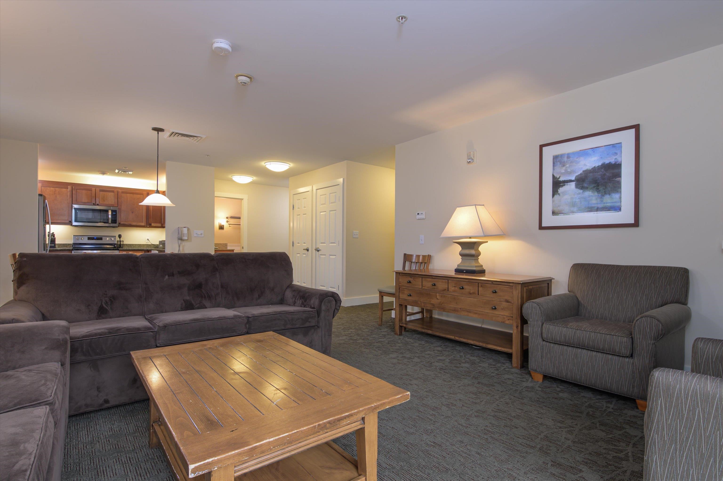 713/715 Qtr. I I I Adams House