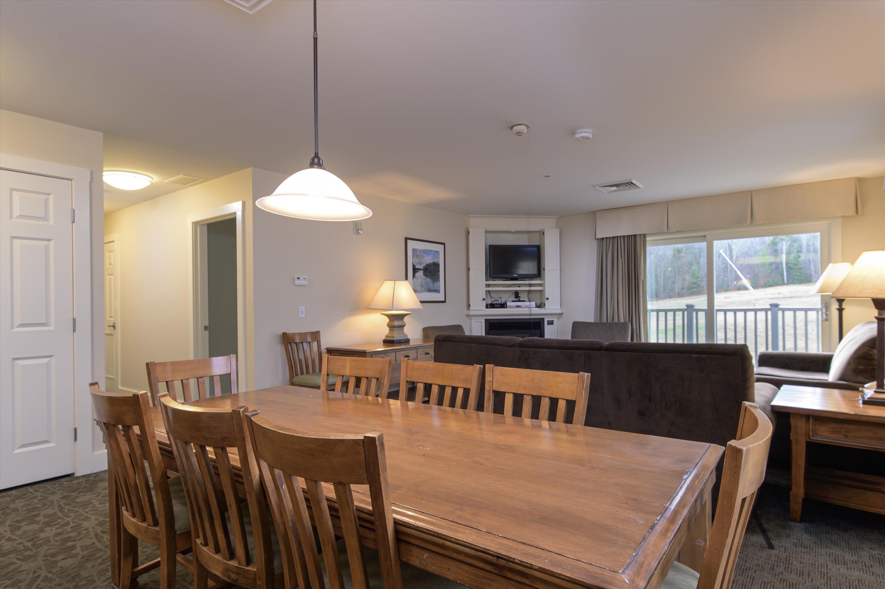 713/715 Qtr. I I I Adams House