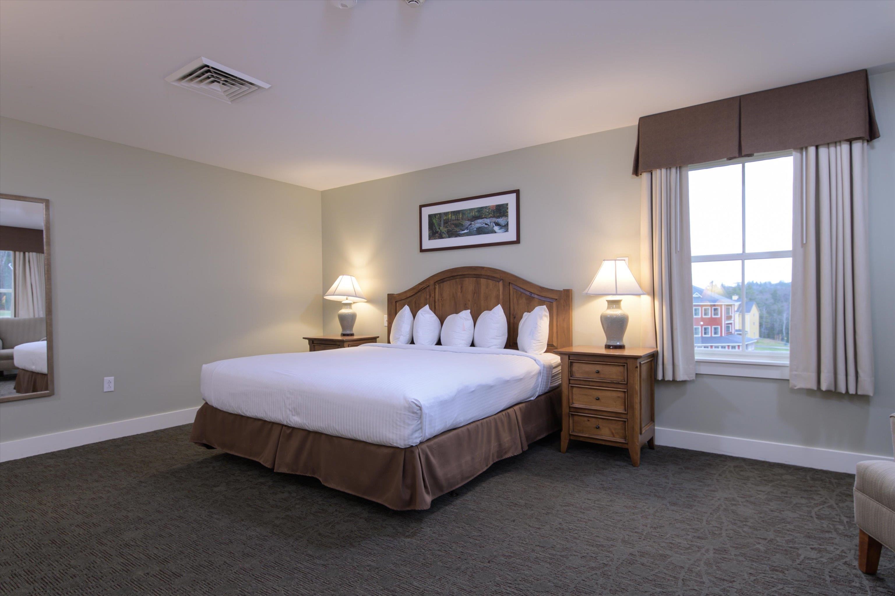 713/715 Qtr. I I I Adams House