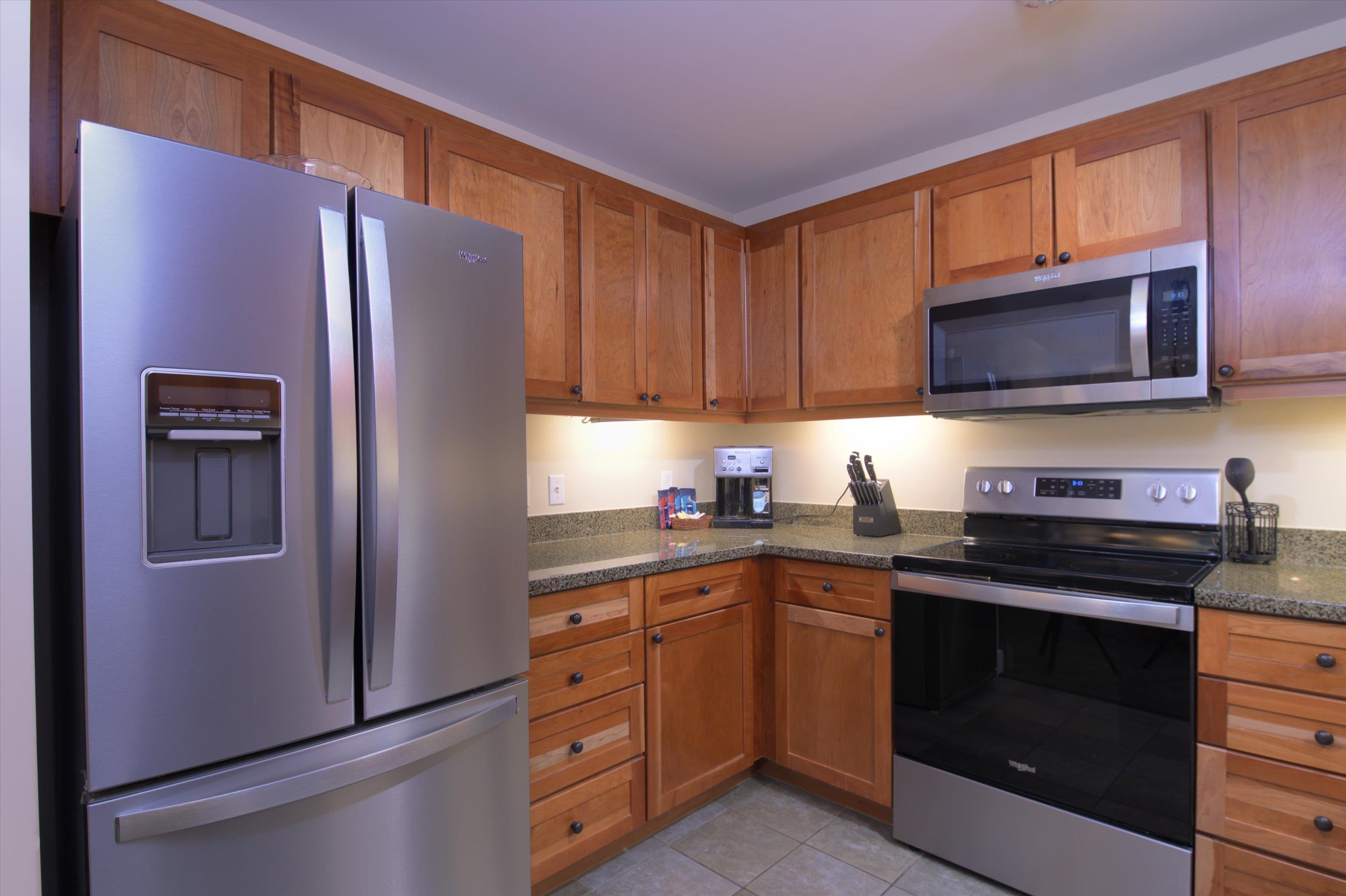 713/715 Qtr. I I I Adams House