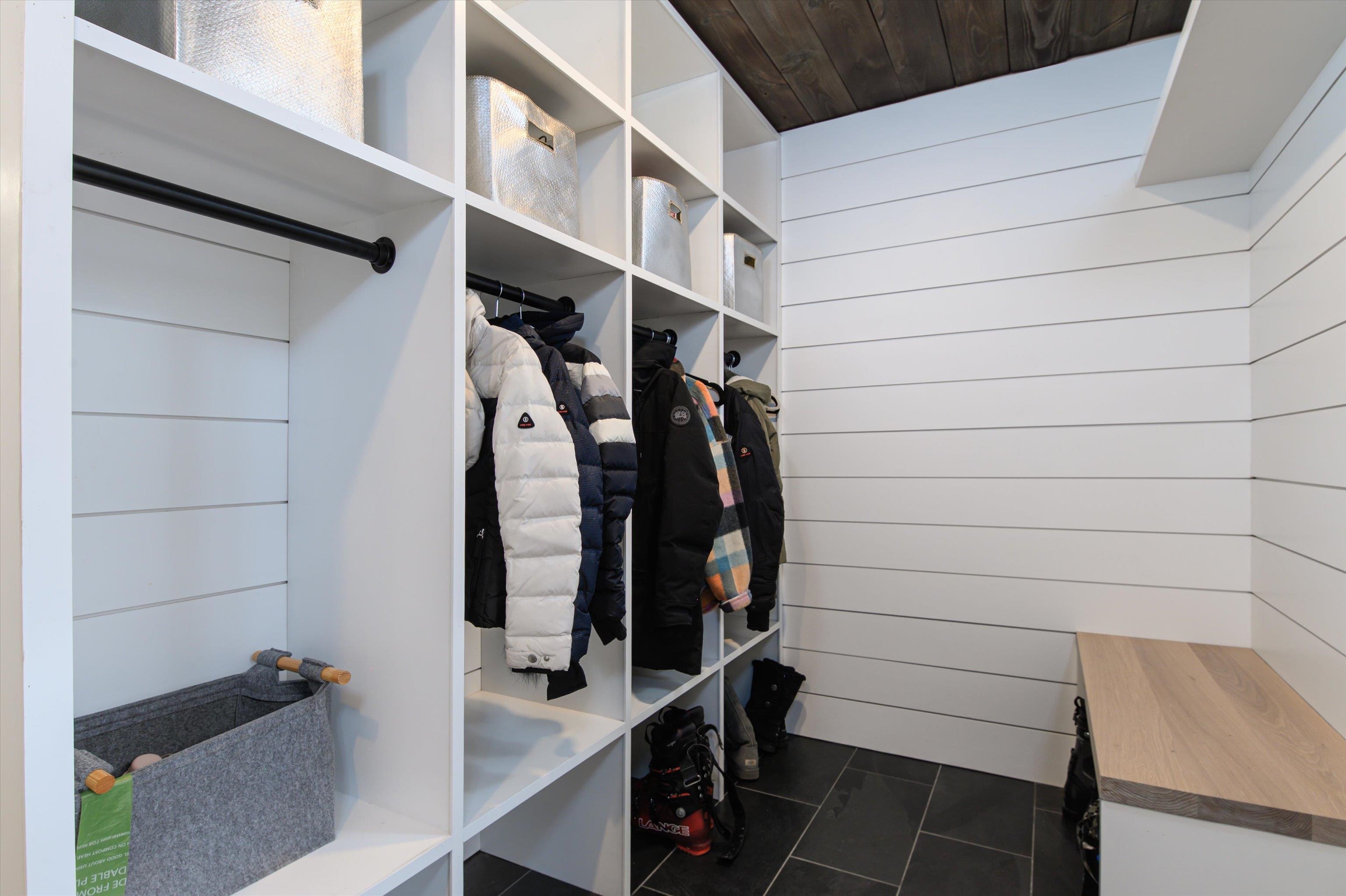 48 Alpine Way Unit: D-1