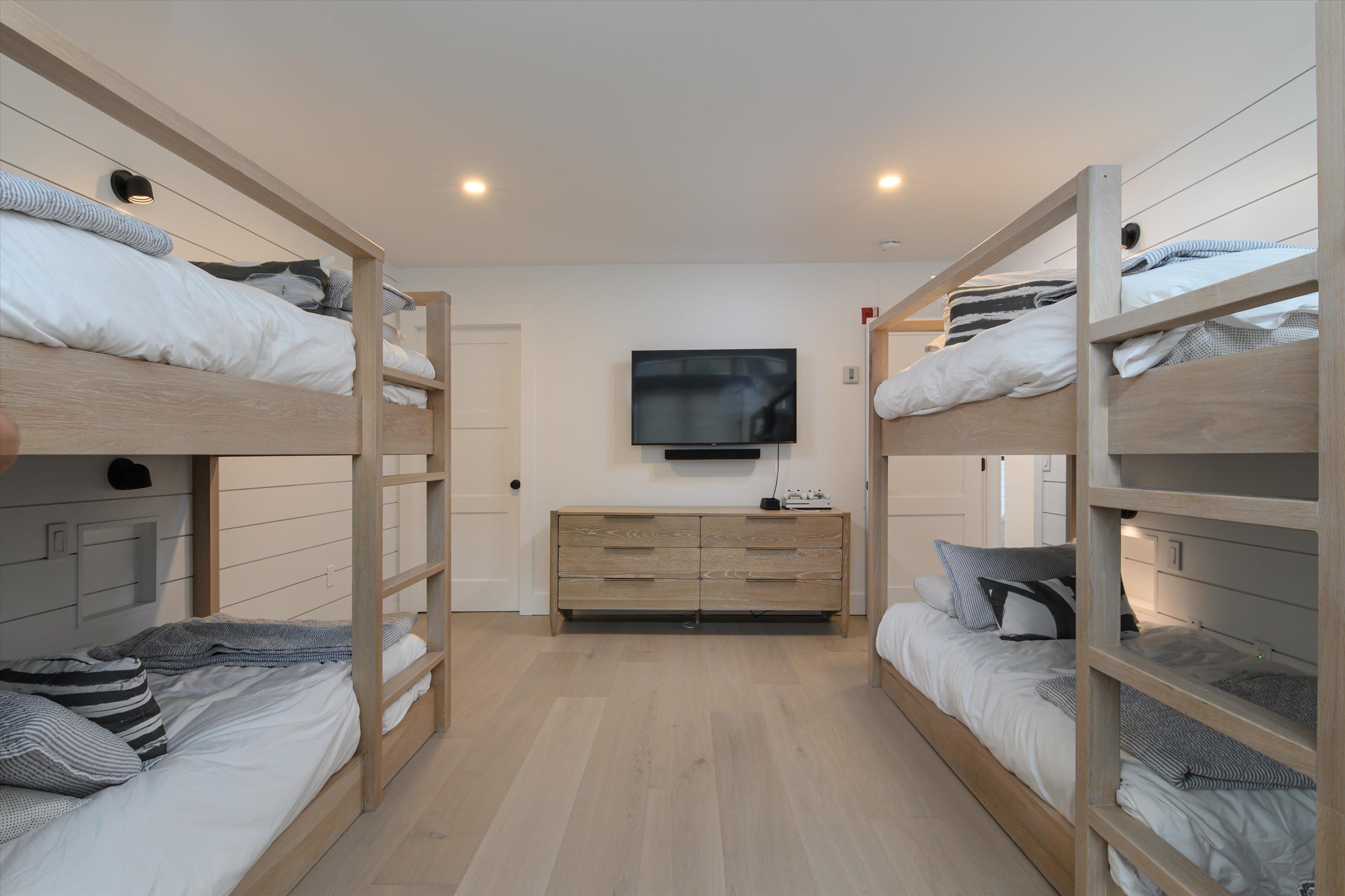 48 Alpine Way Unit: D-1