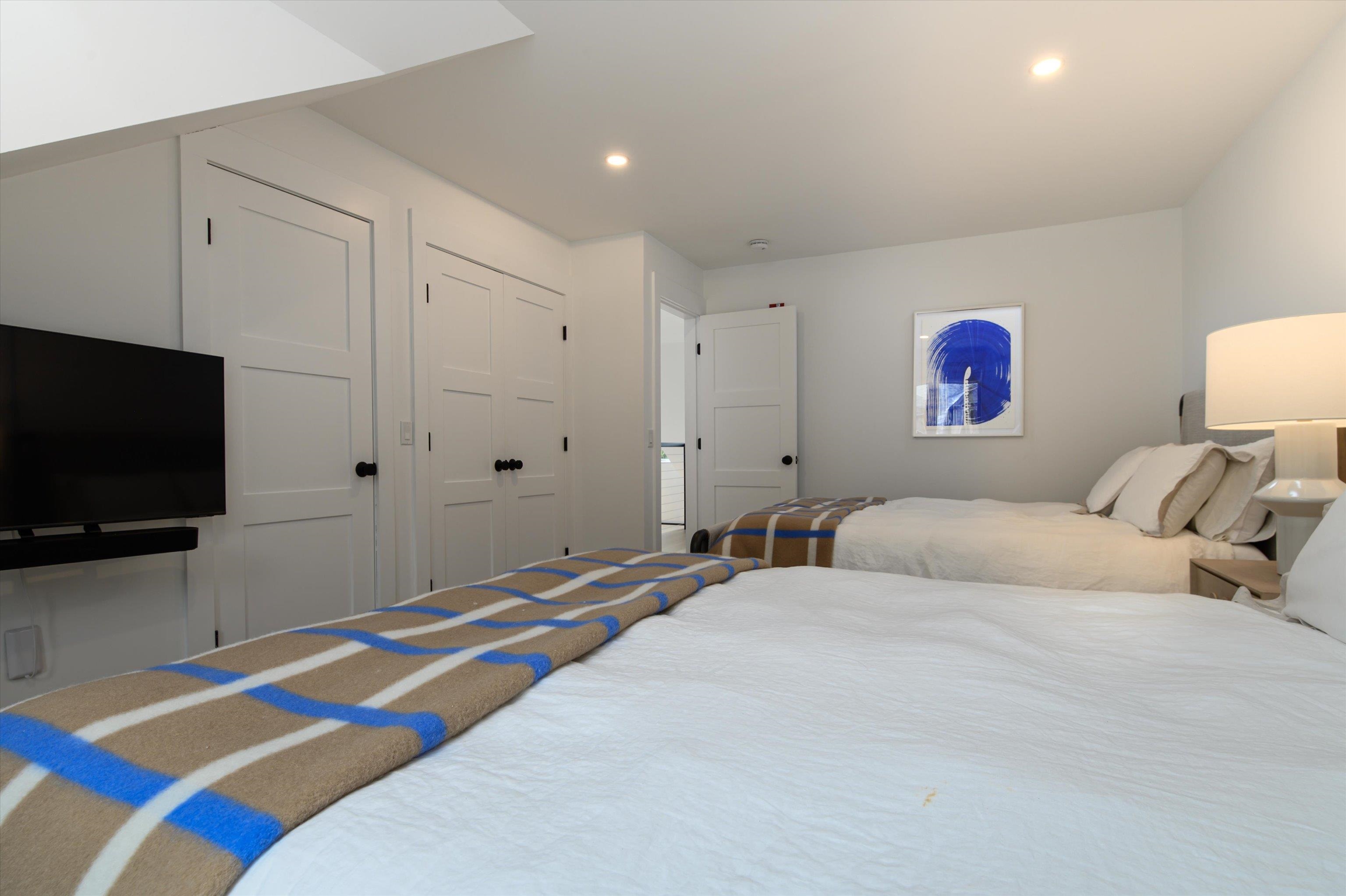 48 Alpine Way Unit: D-1