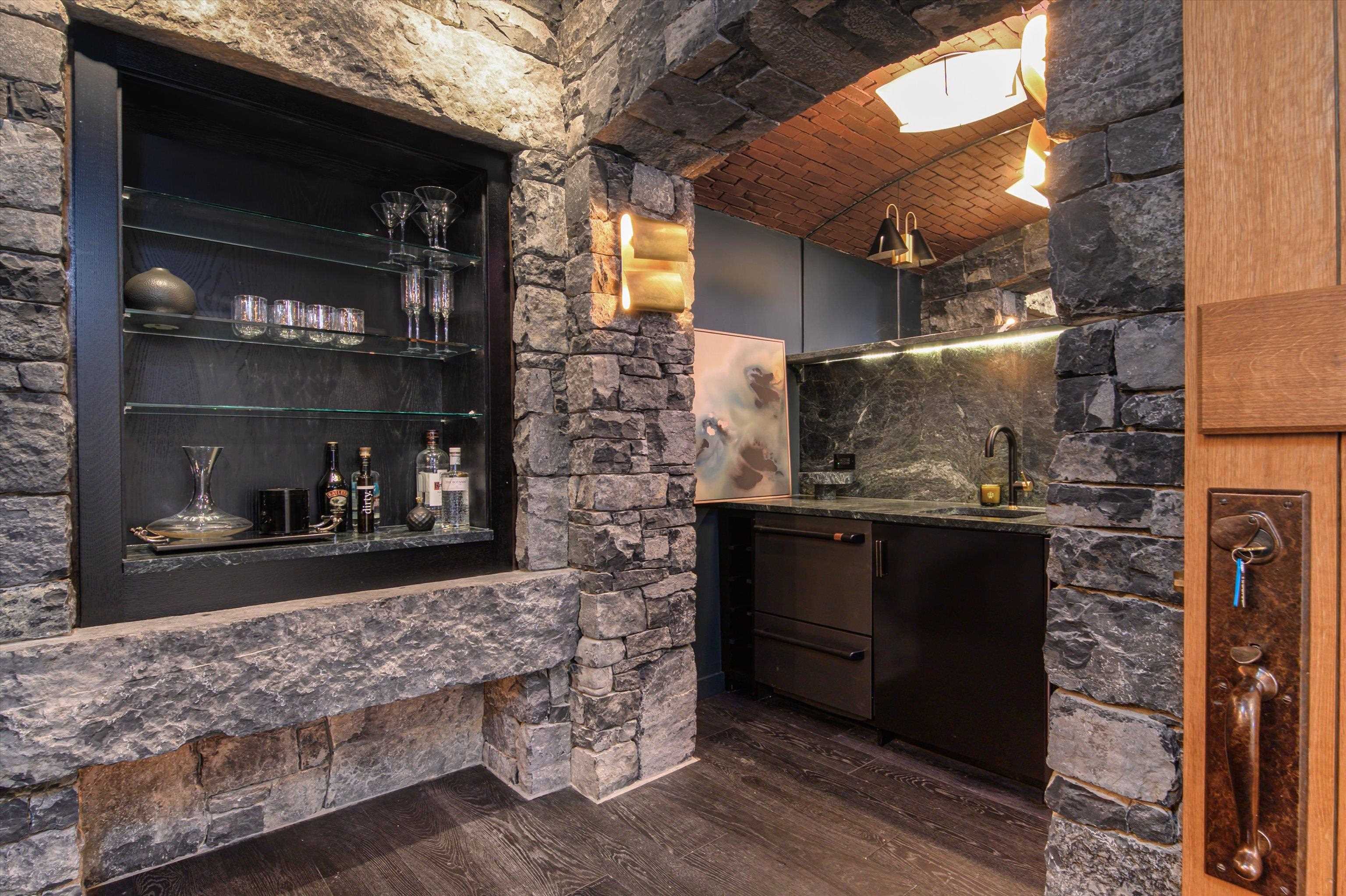 48 Alpine Way Unit: D-1