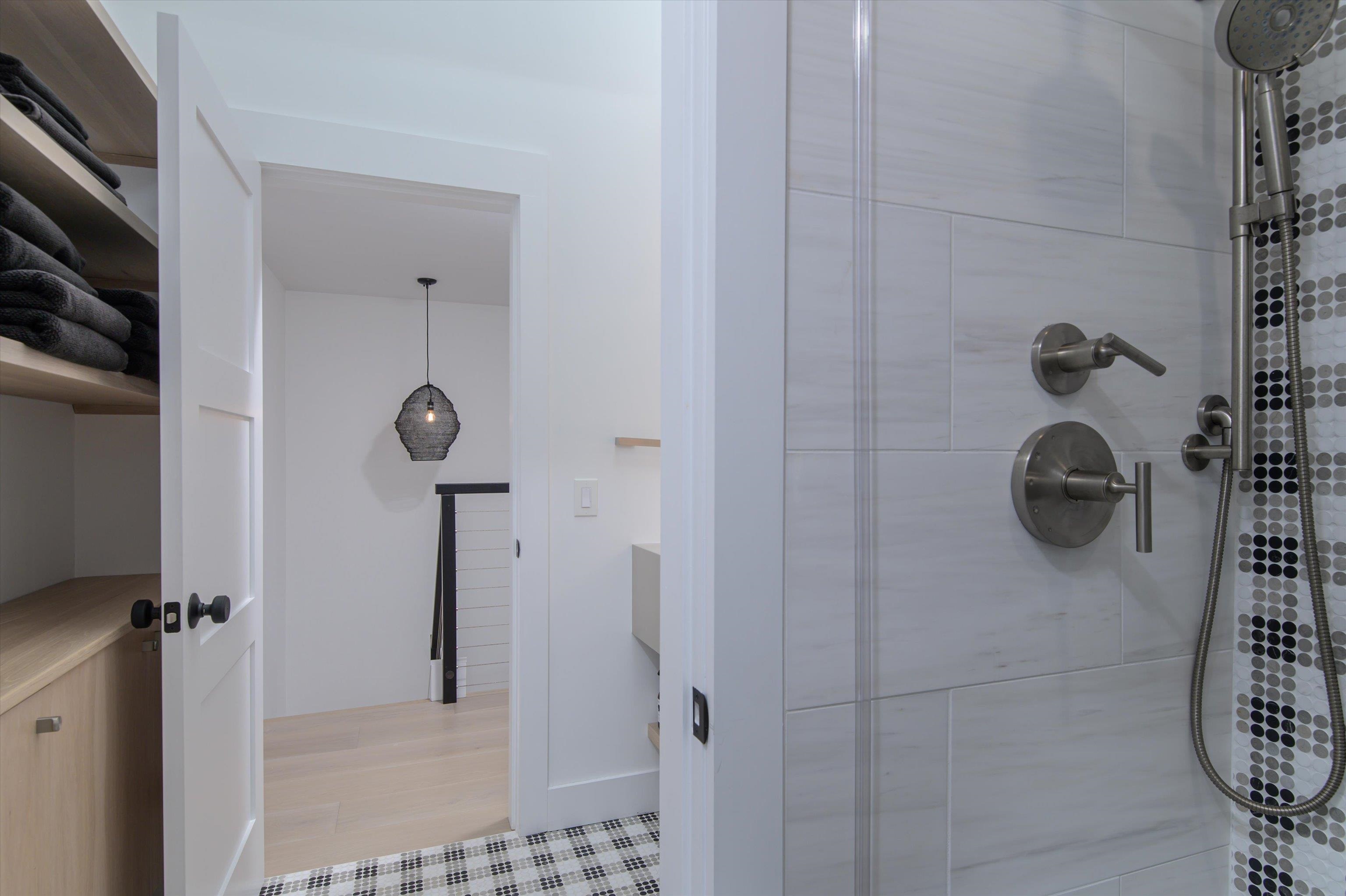 48 Alpine Way Unit: D-1