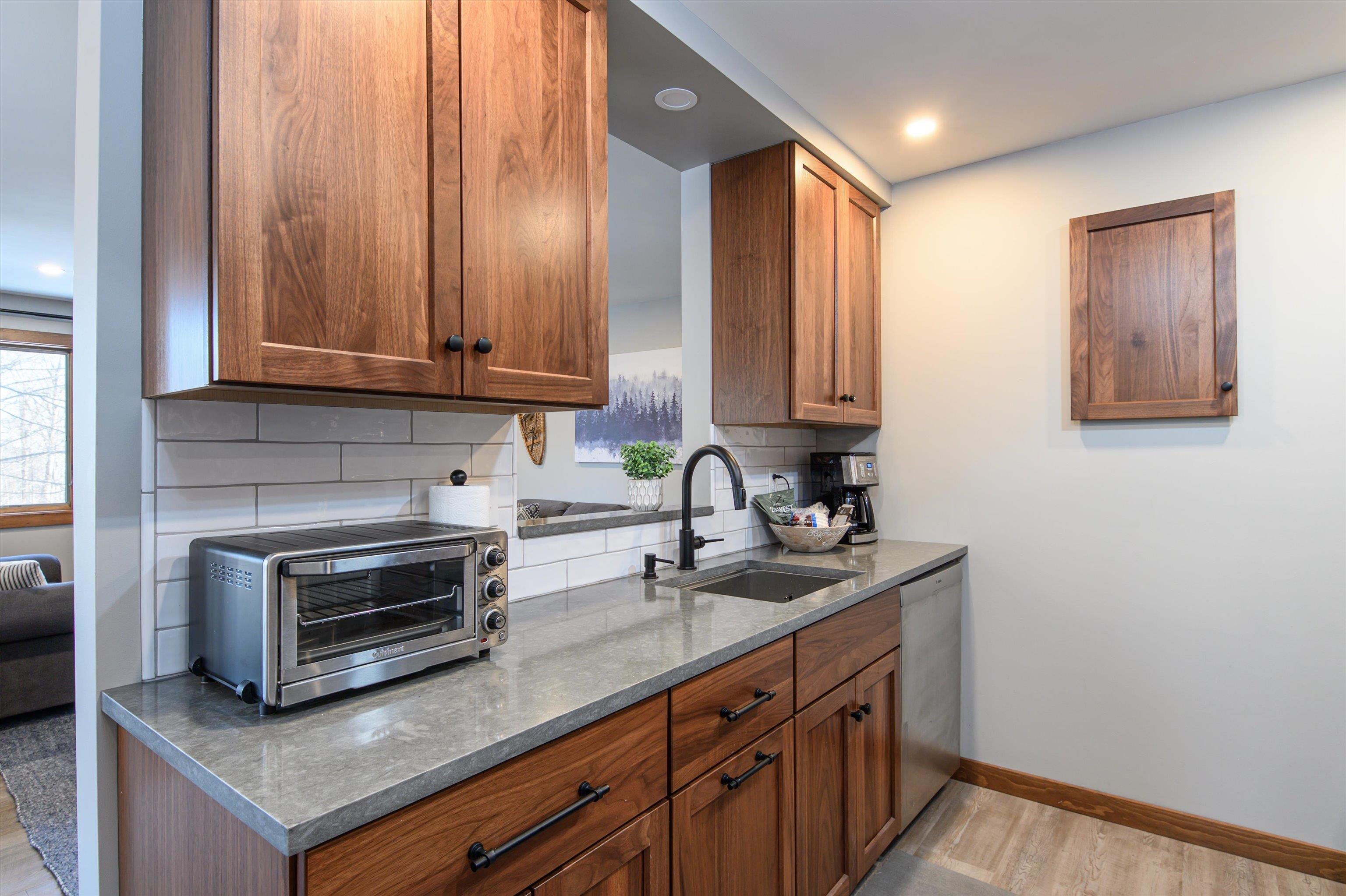 45 Kettlebrook Road Unit: J6