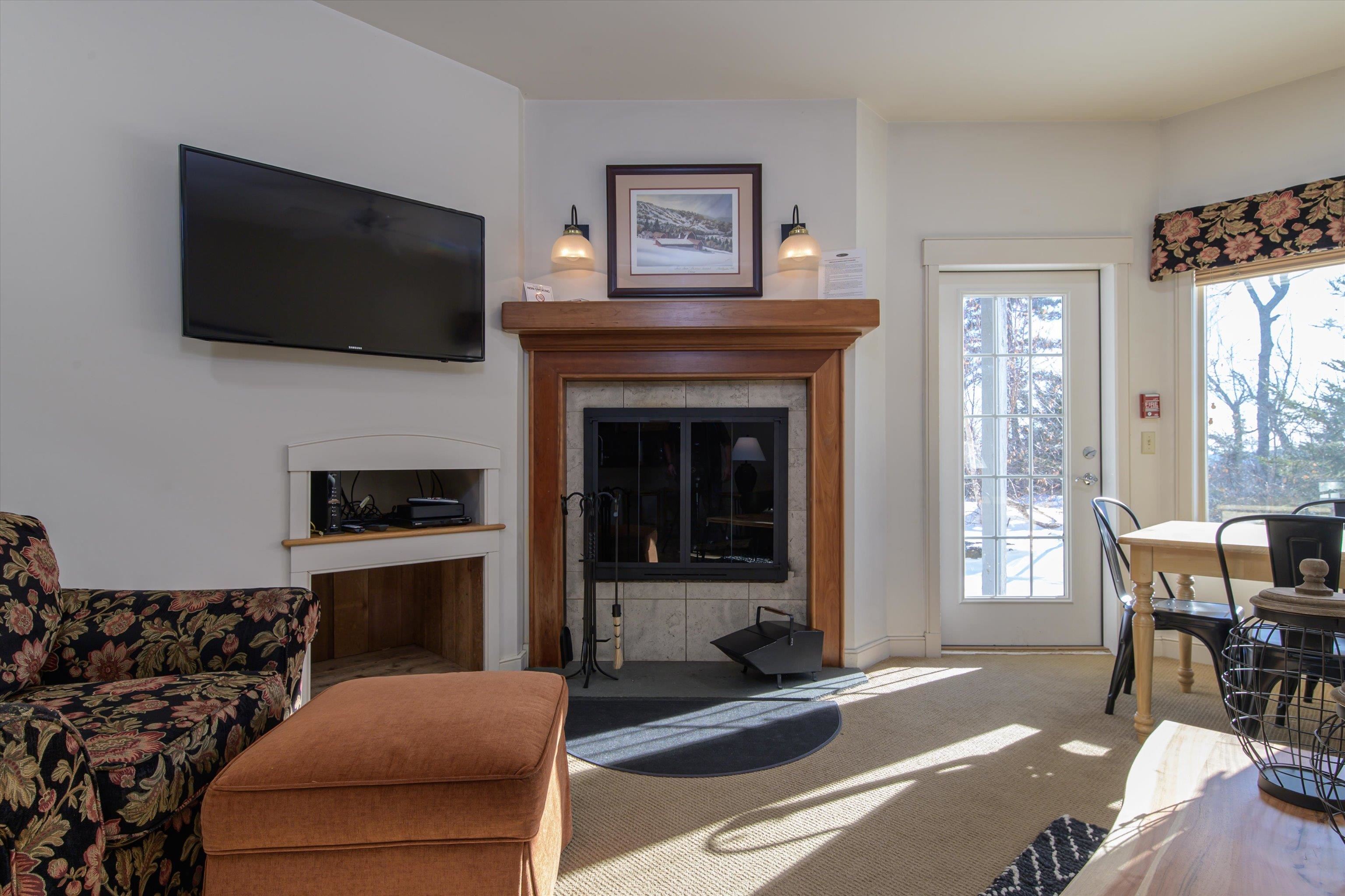 17 Daybreak Drive Unit: F101