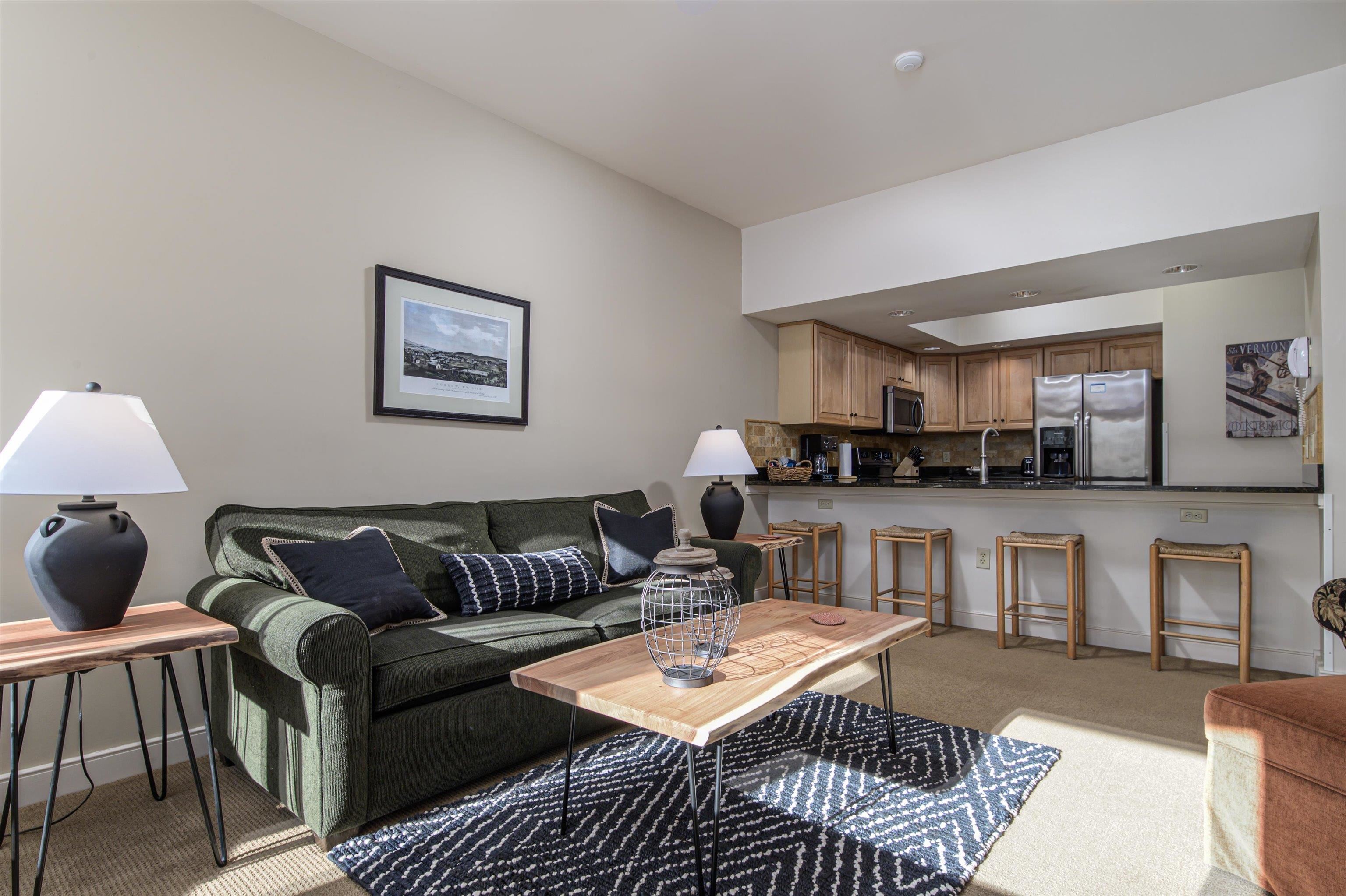 17 Daybreak Drive Unit: F101