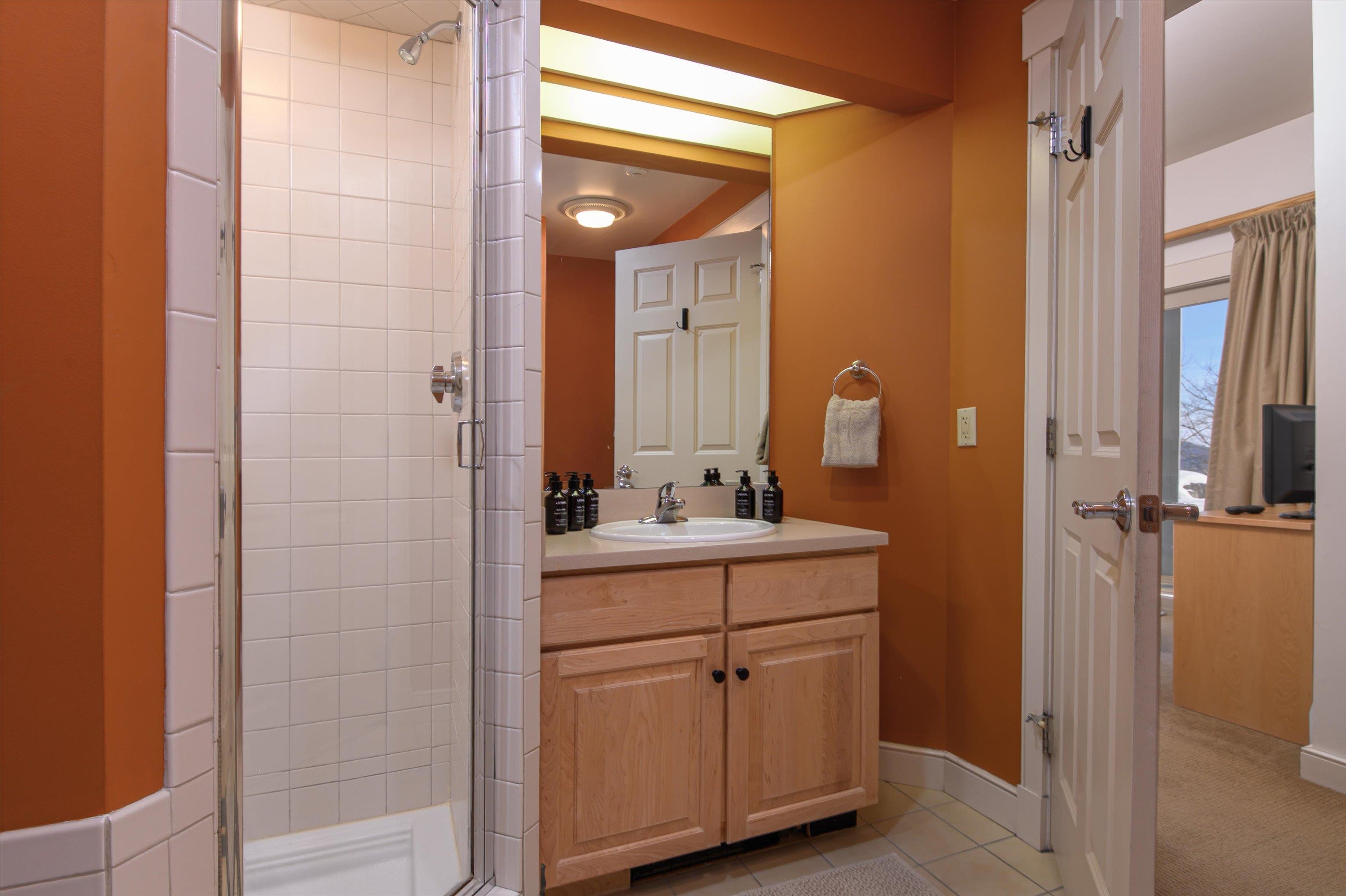 17 Daybreak Drive Unit: F101