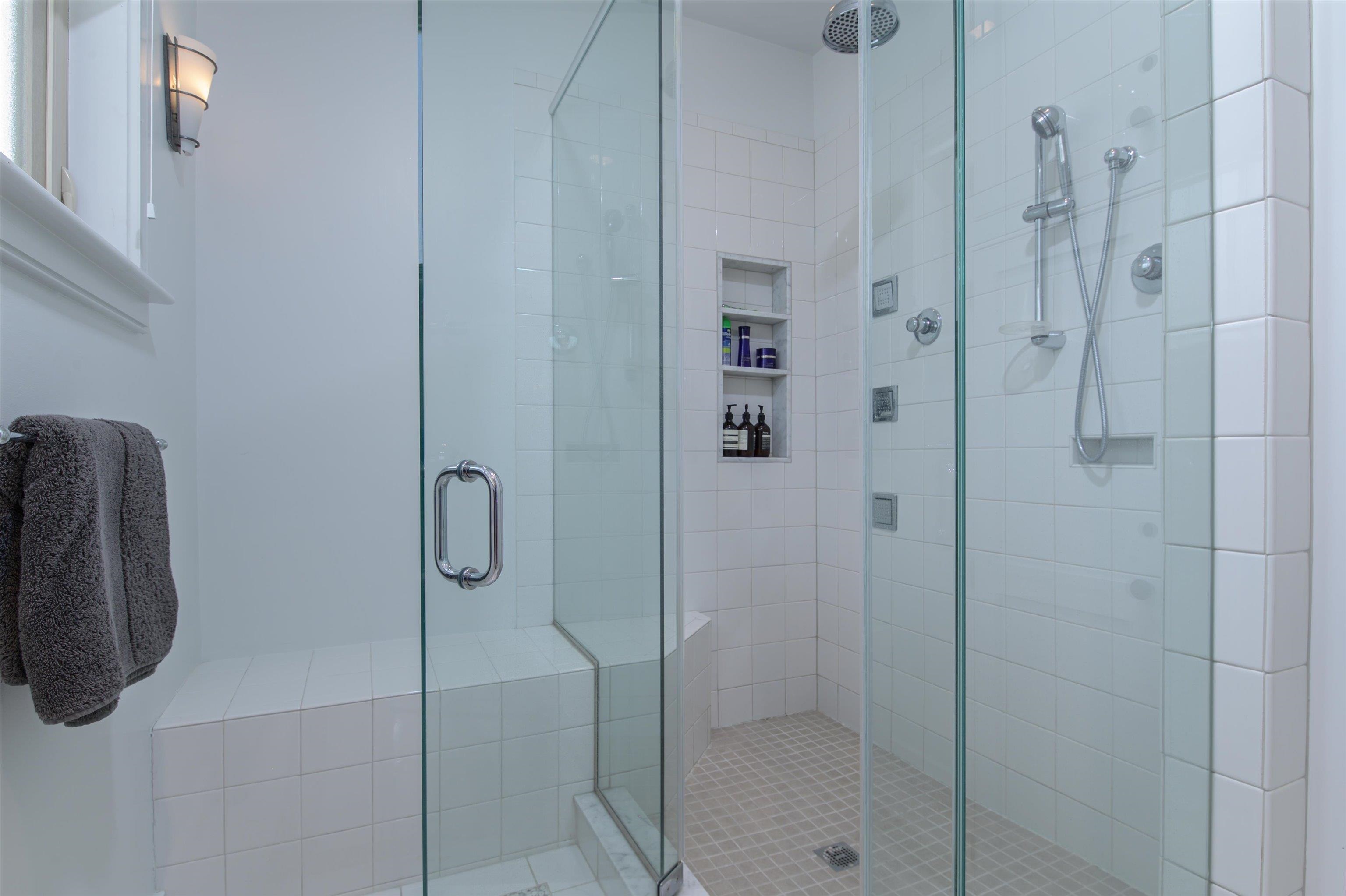 63 Alpine Way Unit: B1