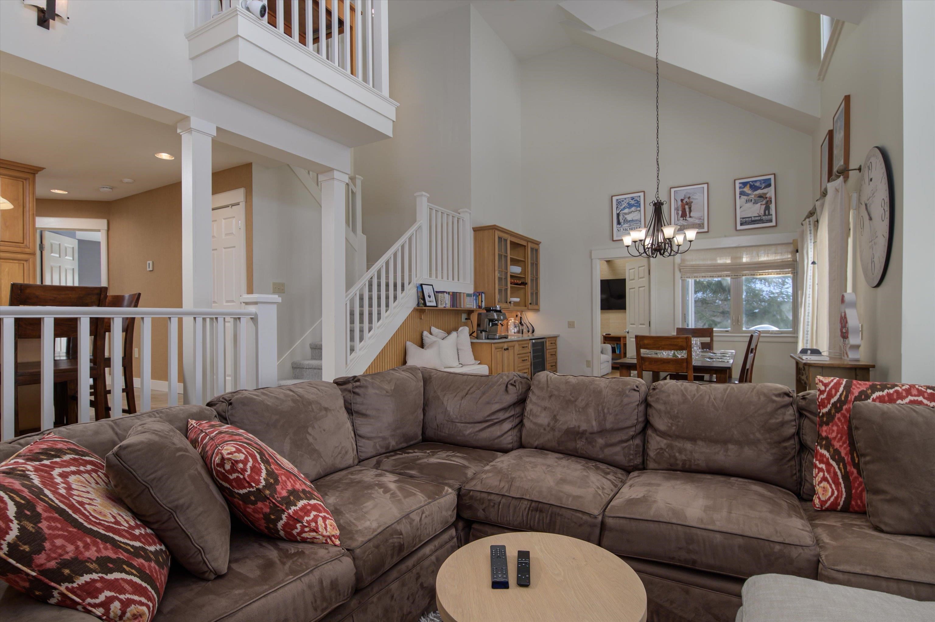 63 Alpine Way Unit: B1