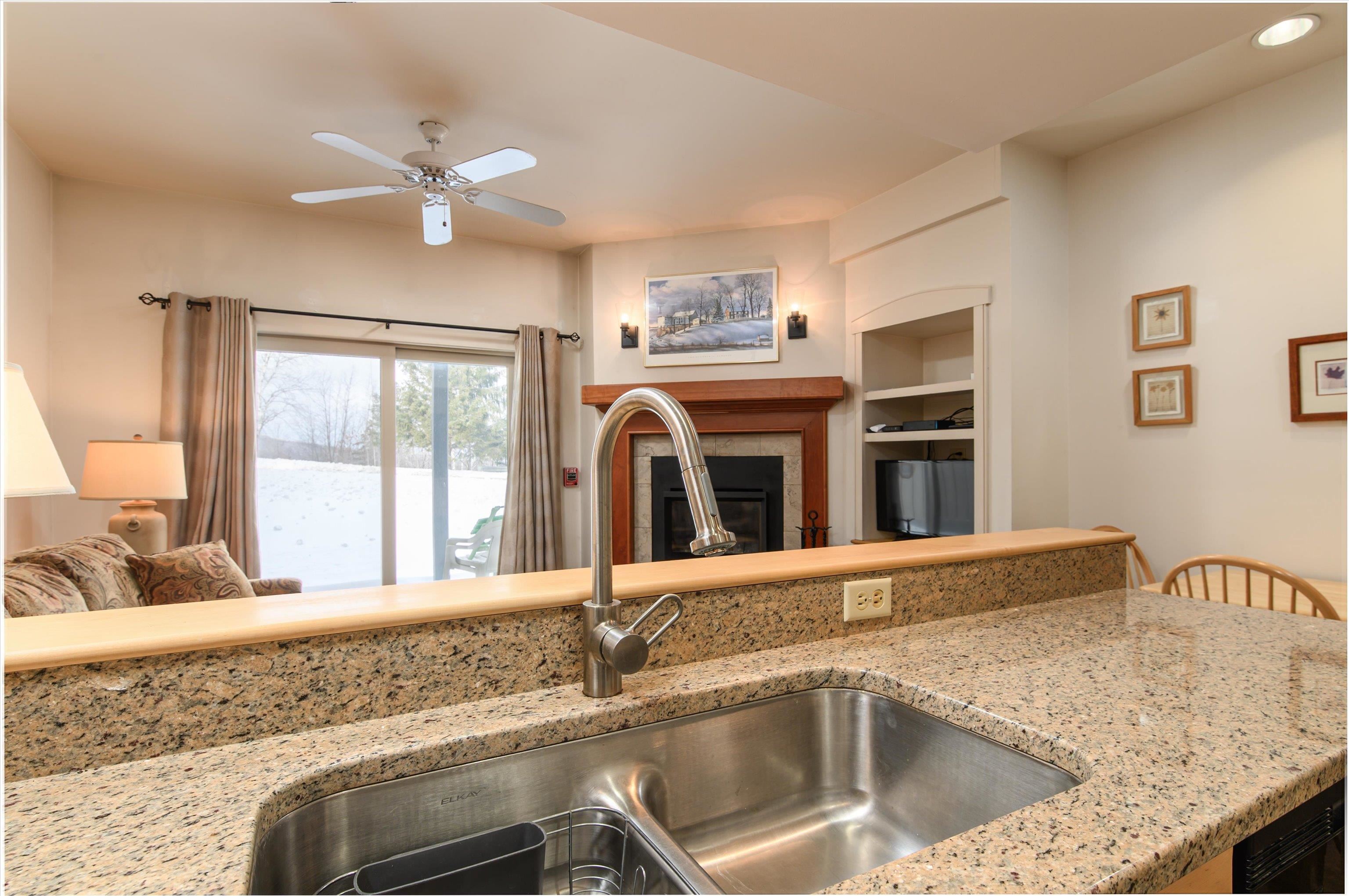 13 Daybreak Drive Unit: E103