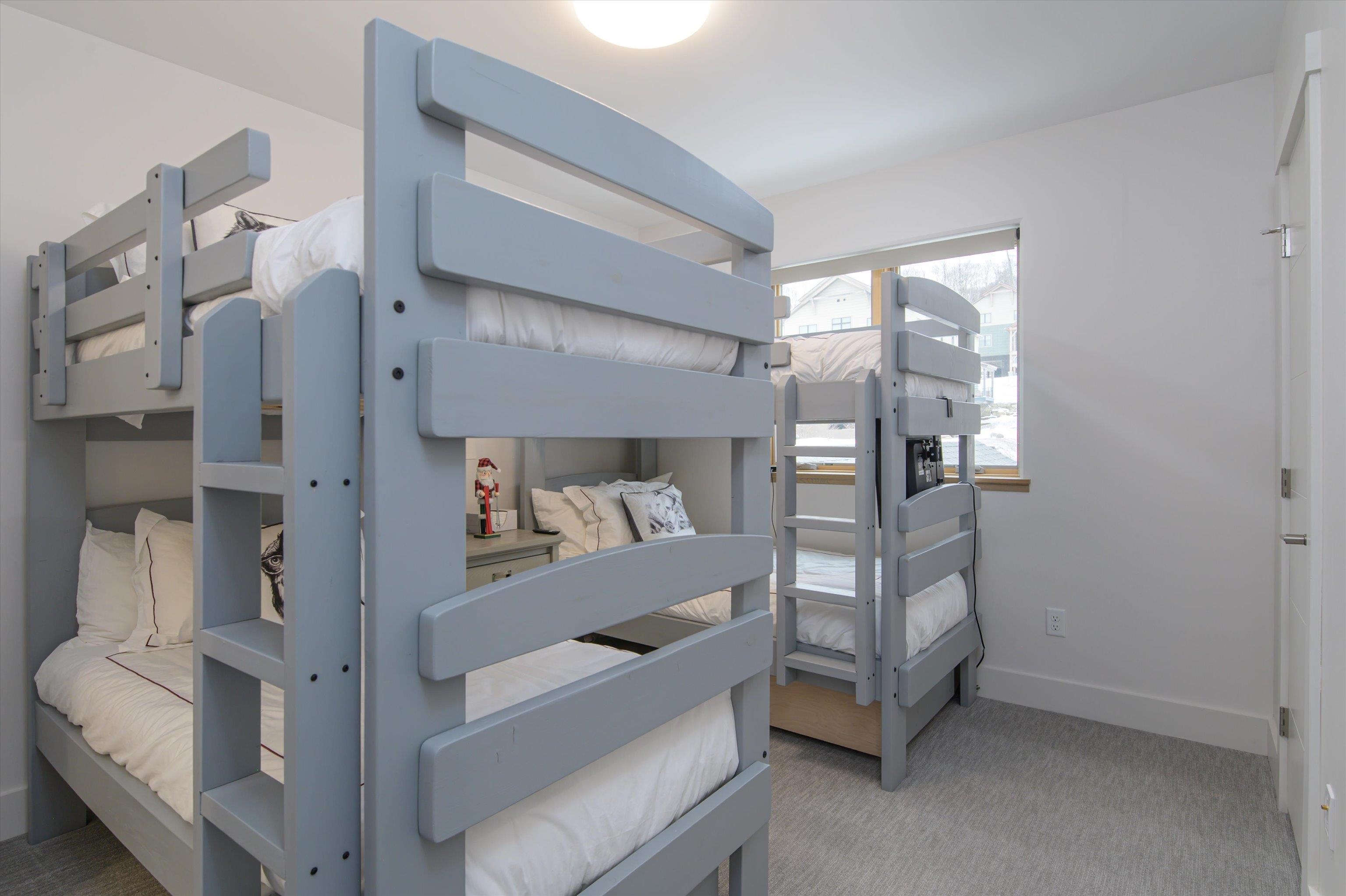 140 Lodge Road Unit: SM 3