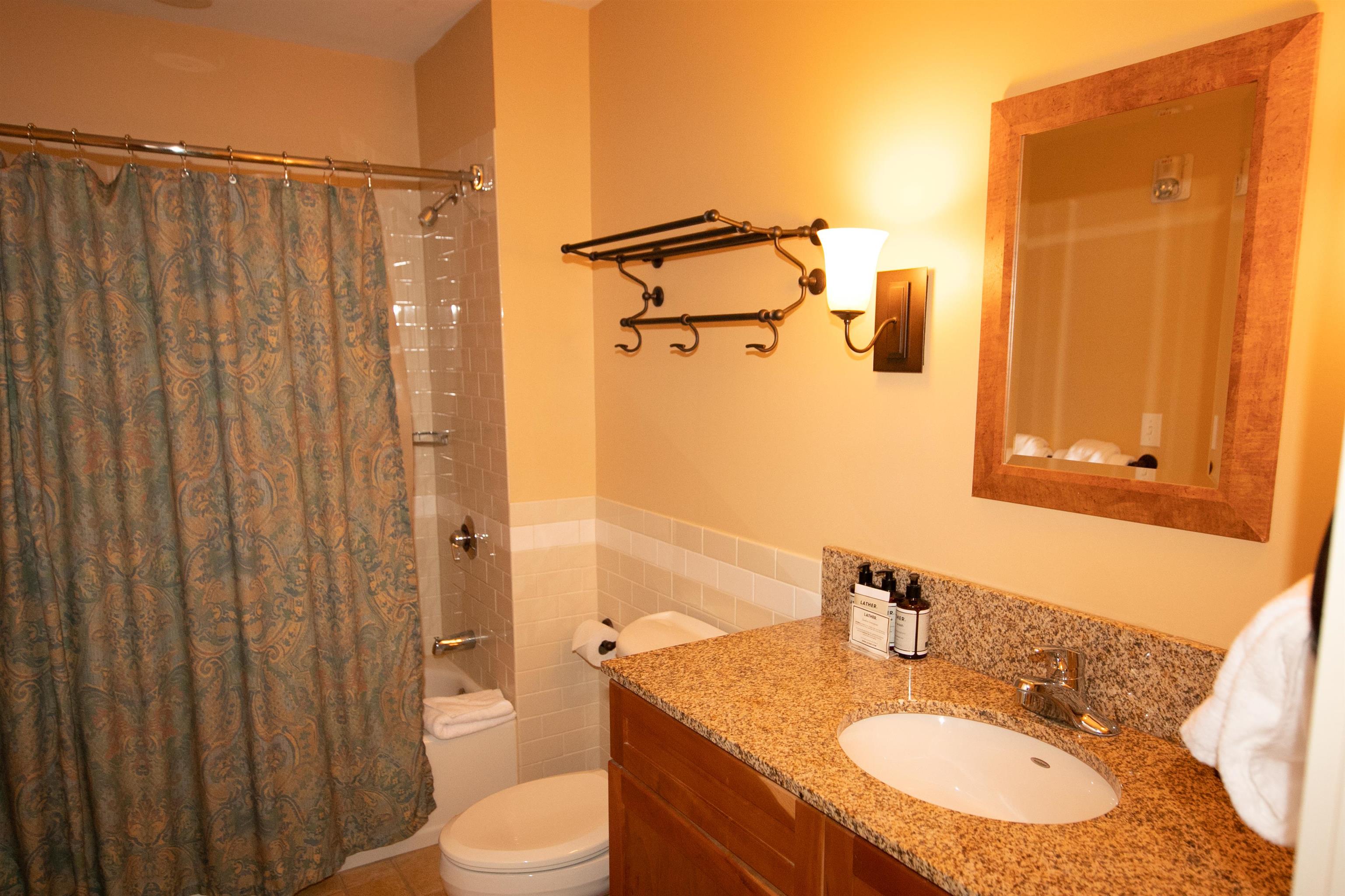 613/615 Qtr. I I I Adams House