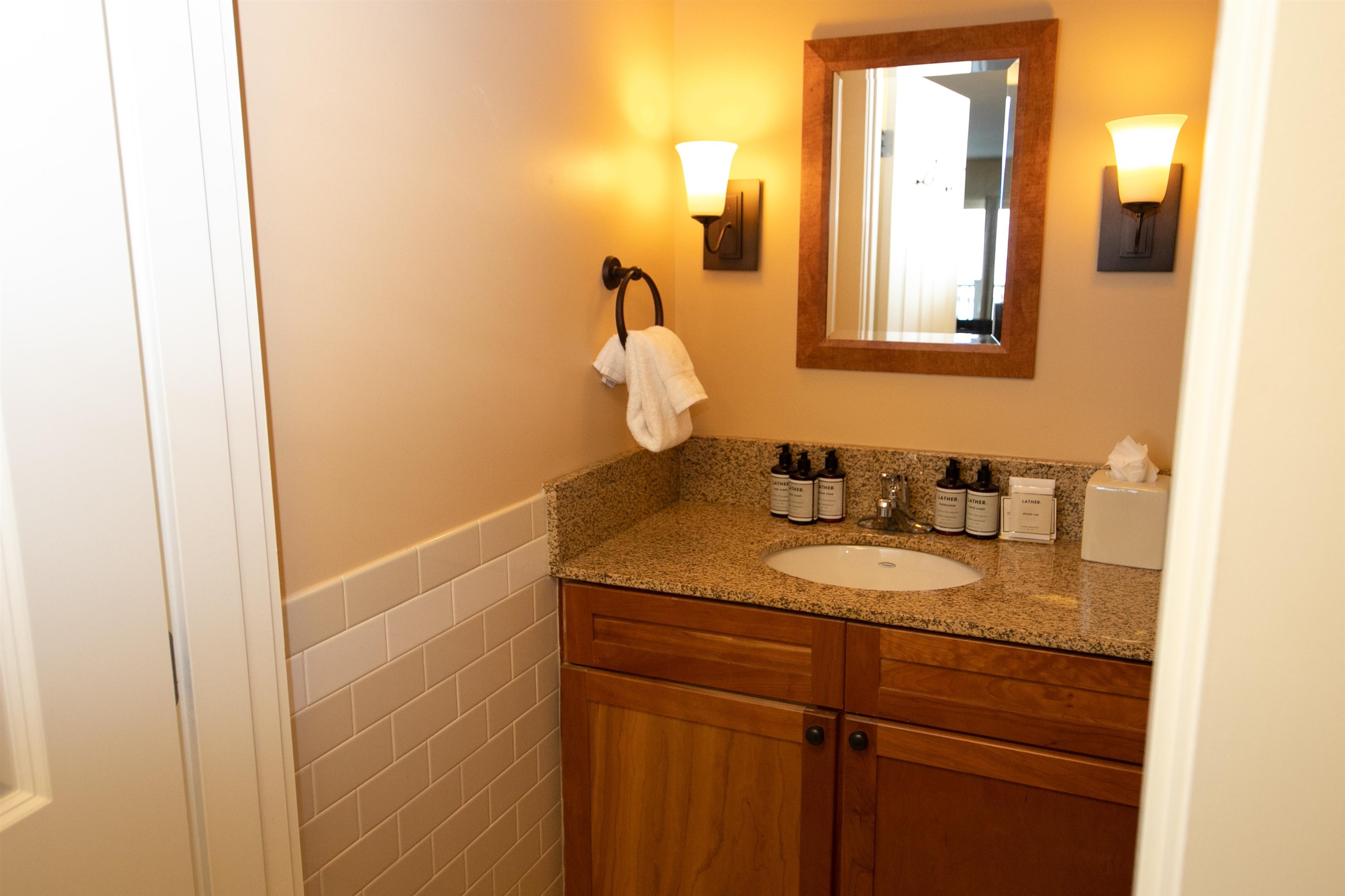 613/615 Qtr. I I I Adams House