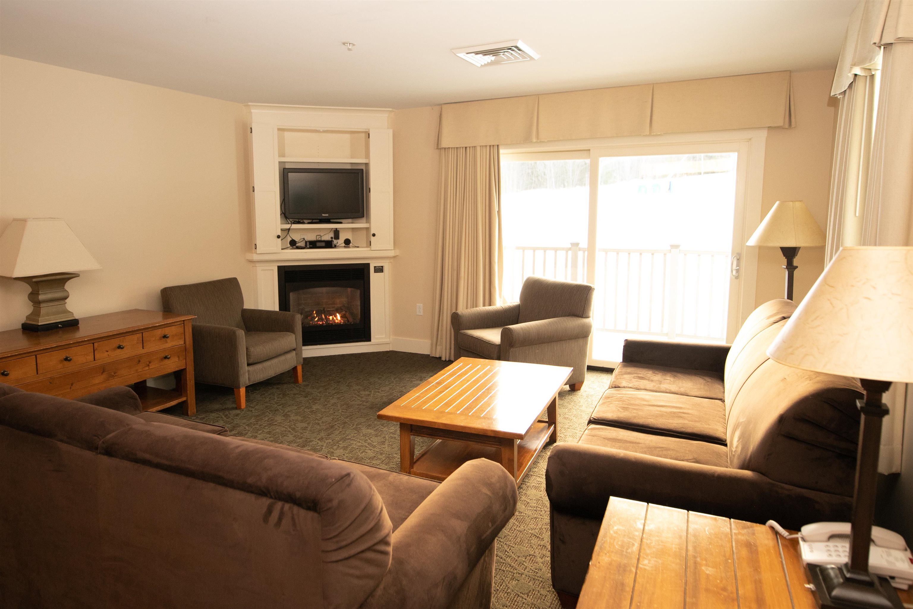 613/615 Qtr. I I I Adams House