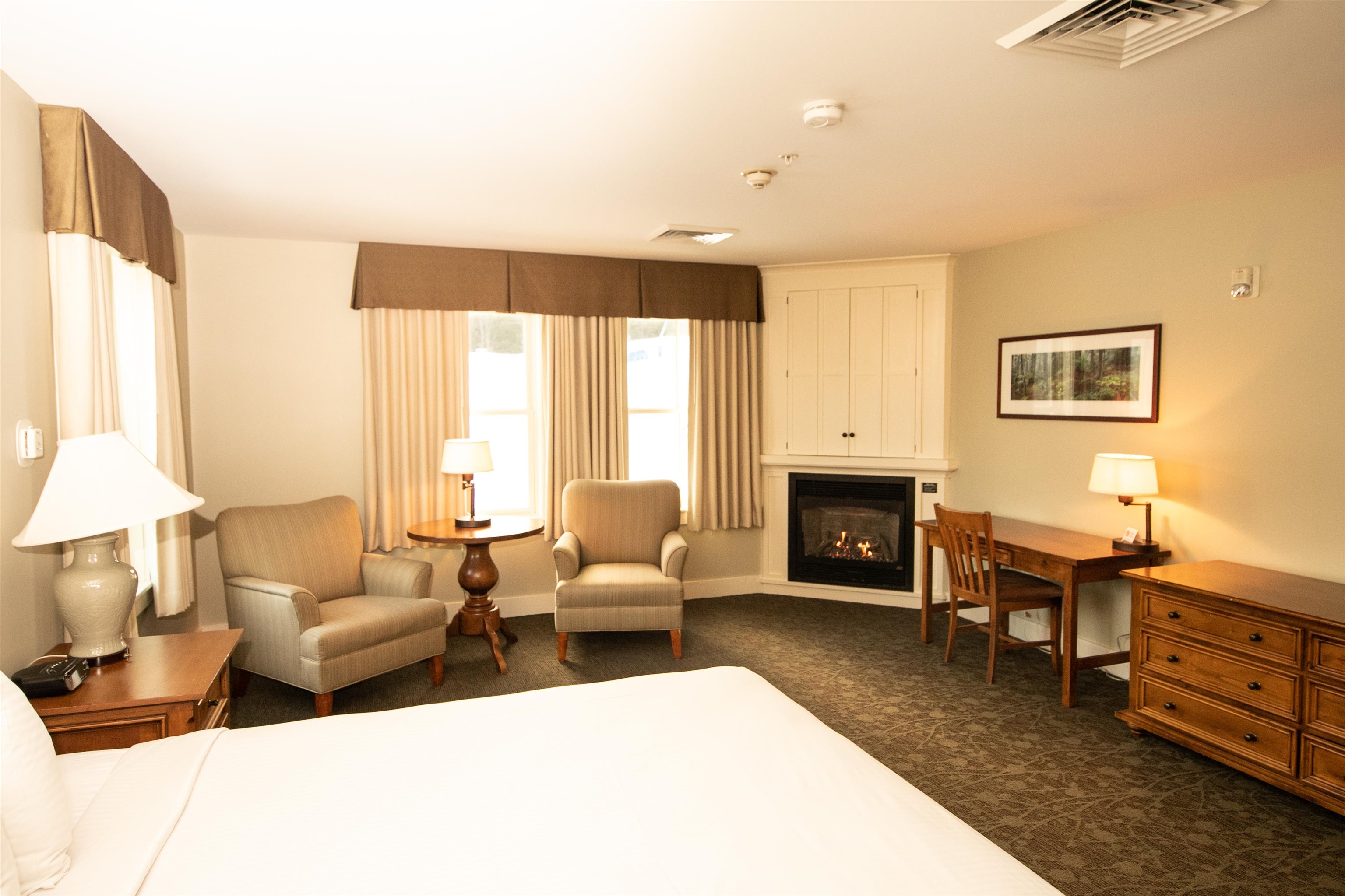 613/615 Qtr. I I I Adams House