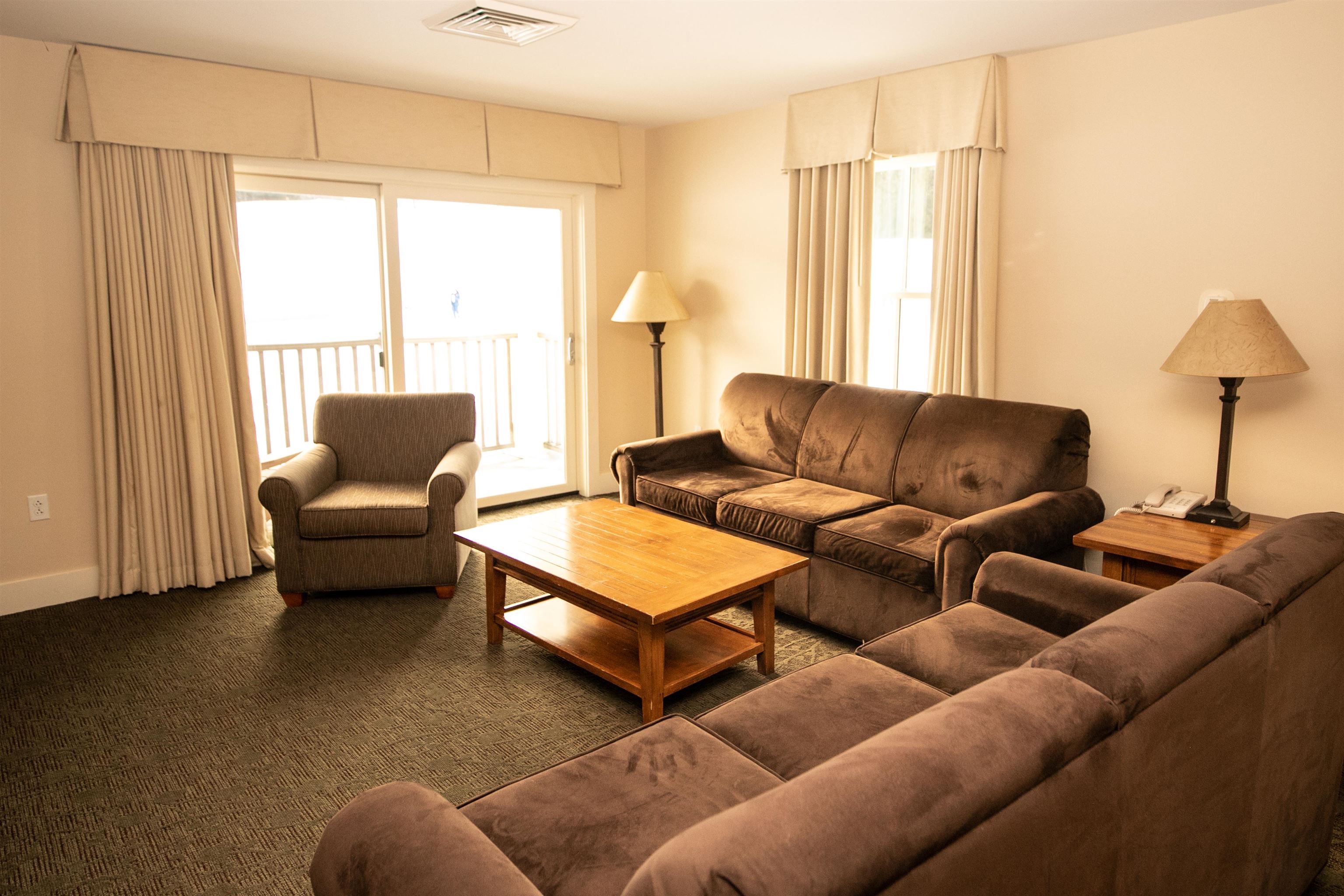 613/615 Qtr. I I I Adams House