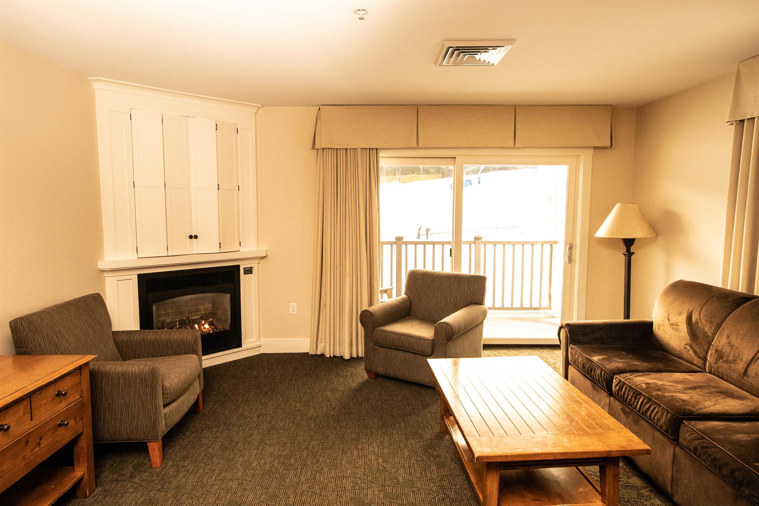 613/615 Qtr. I I I Adams House