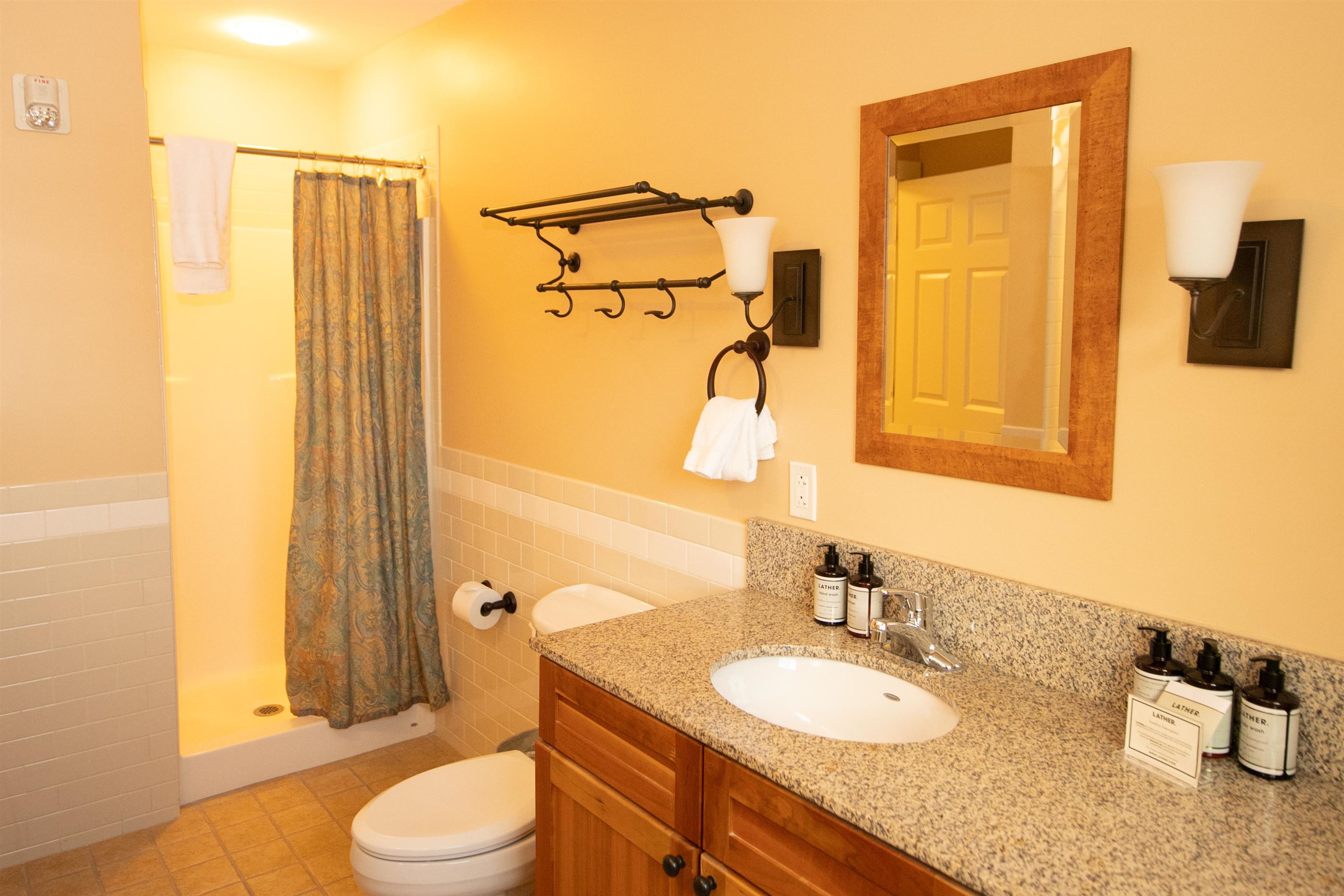 613/615 Qtr. I I I Adams House