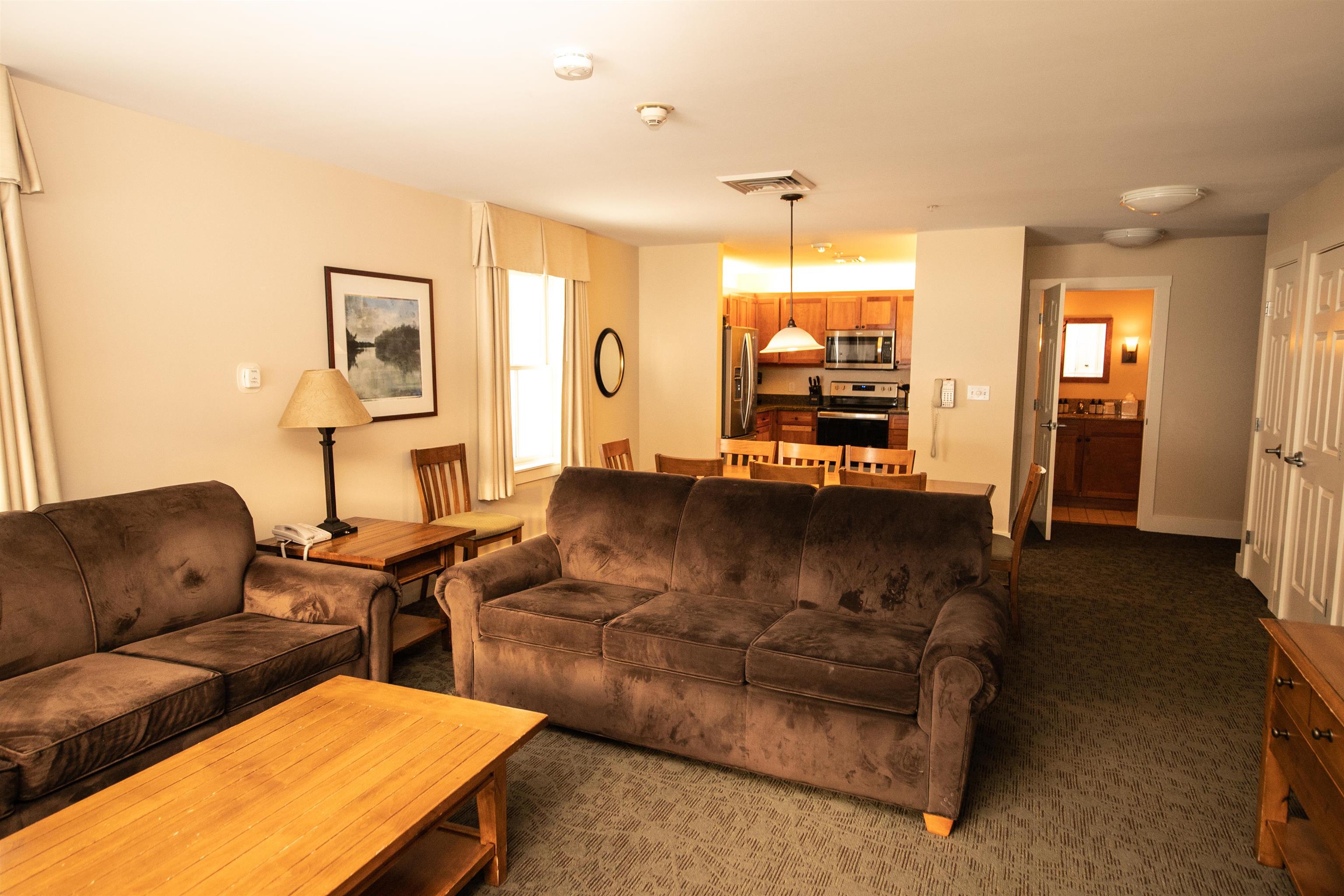 613/615 Qtr. I I I Adams House