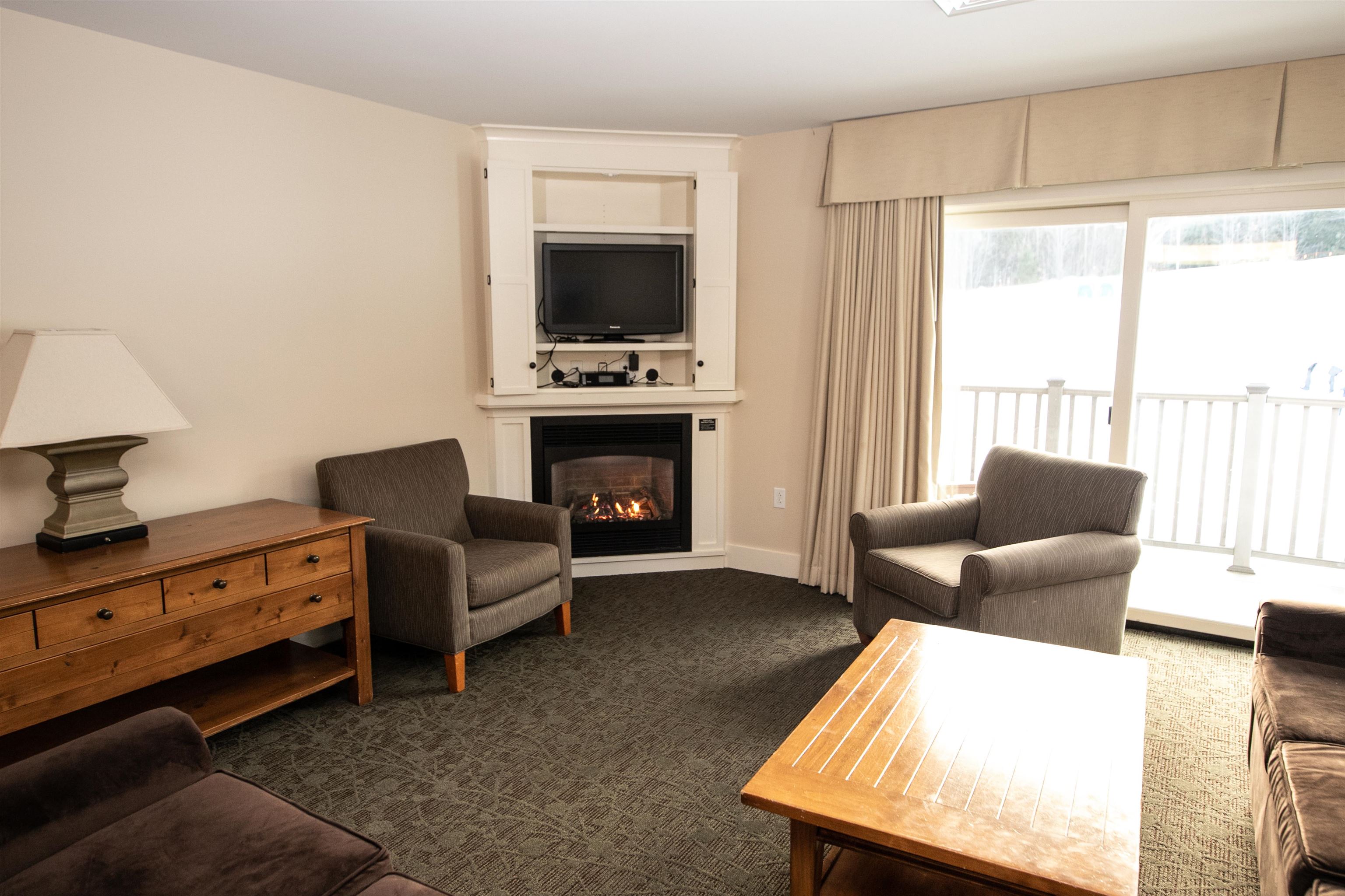 613/615 Qtr. I I I Adams House