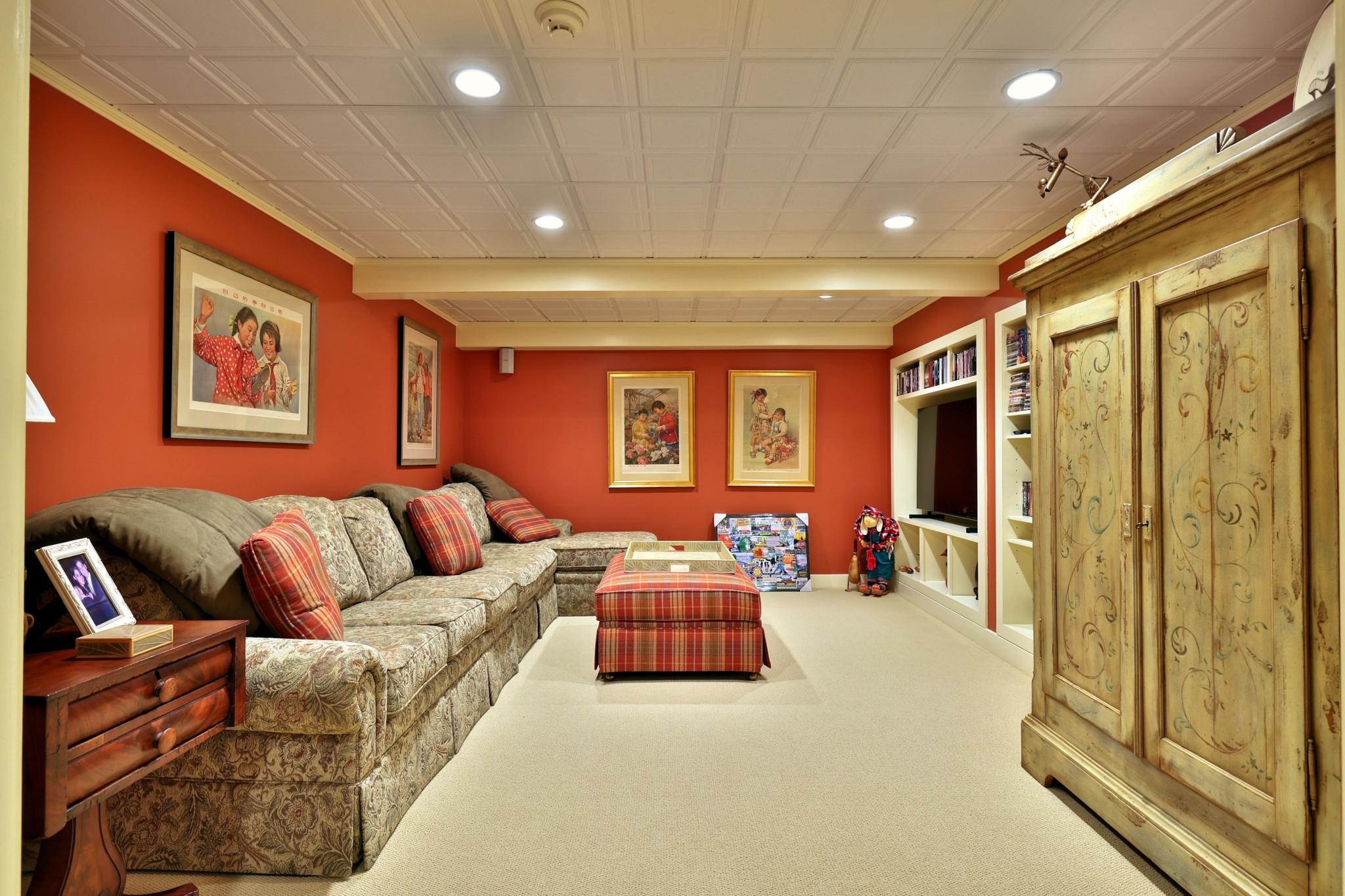 657 Town Farm Road