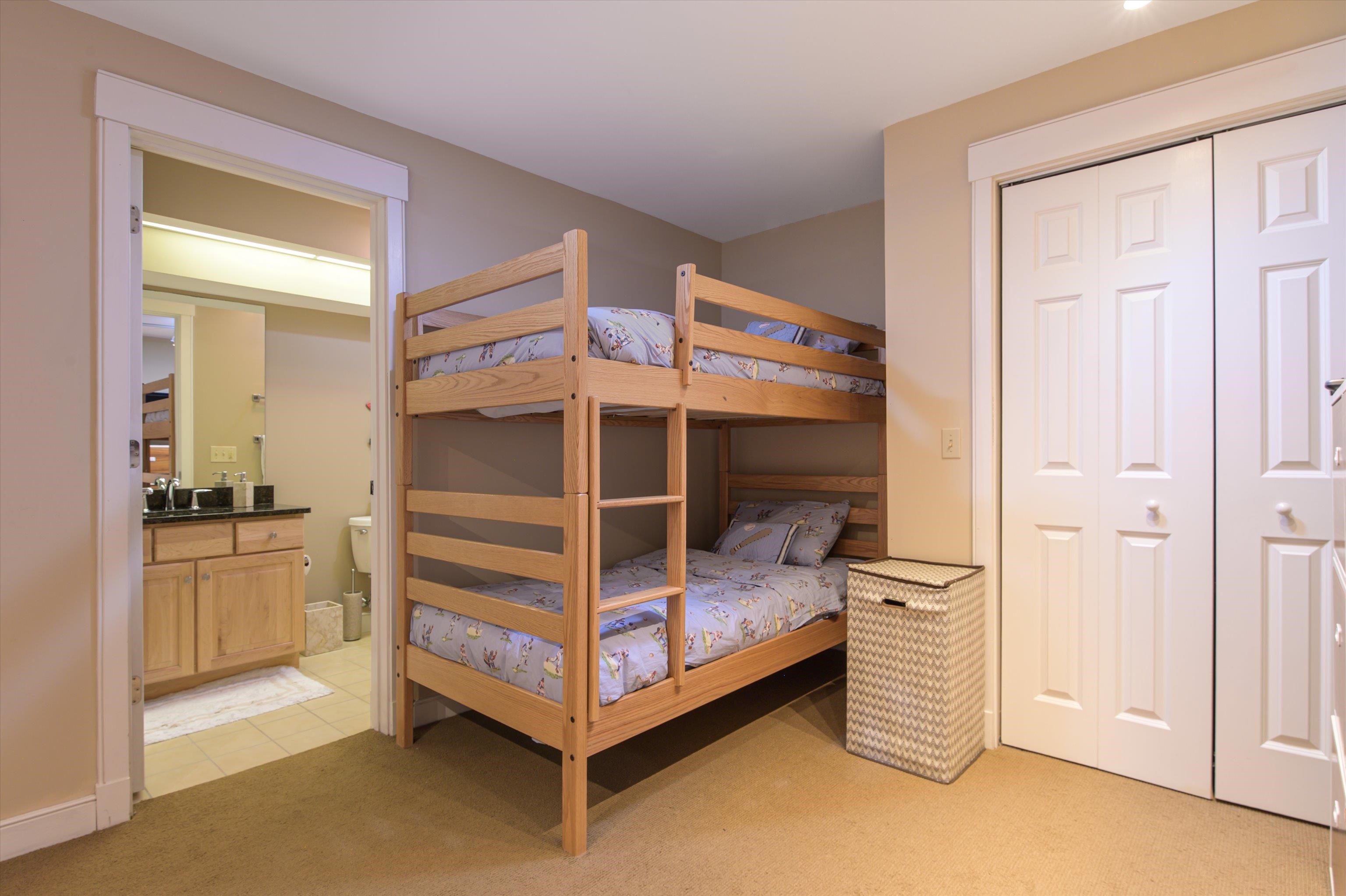 245 Solitude Road Unit: M-102