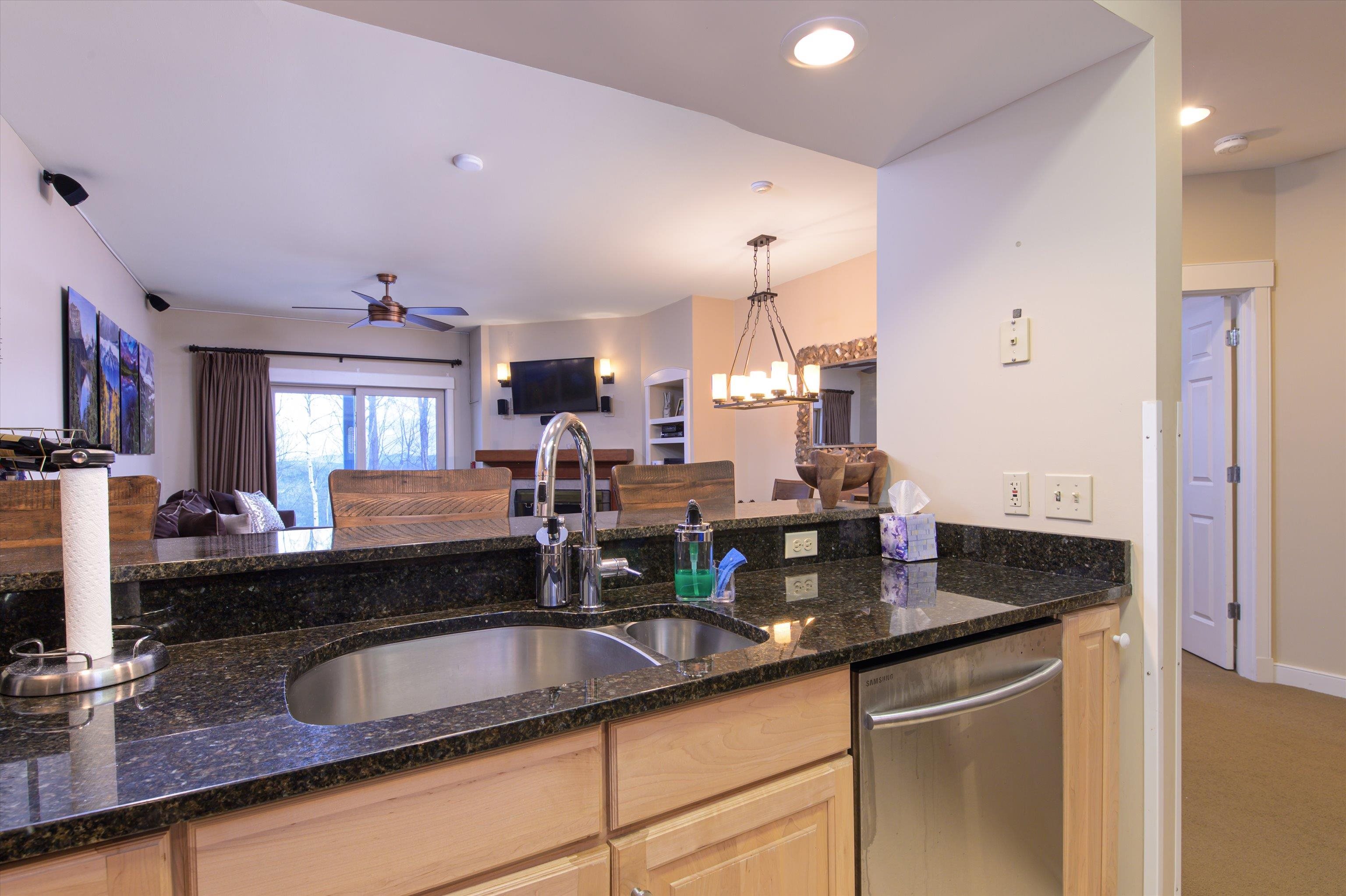 245 Solitude Road Unit: M-102