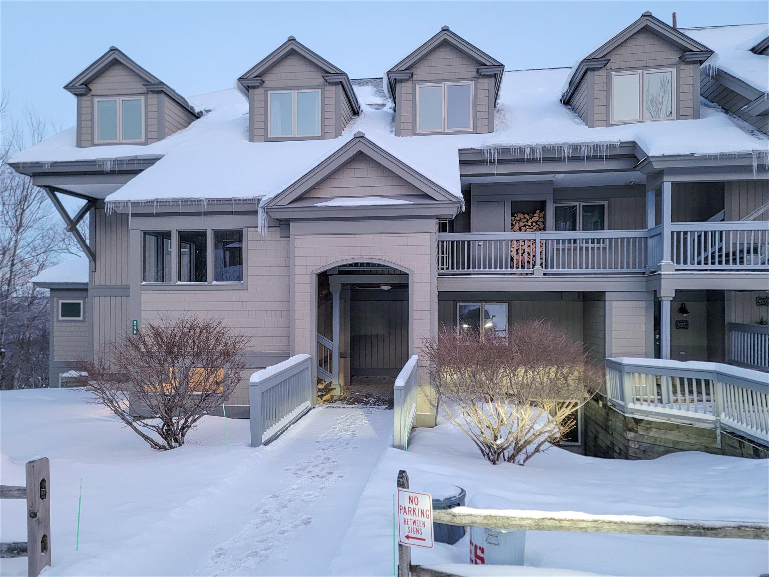 245 Solitude Road Unit: M-102