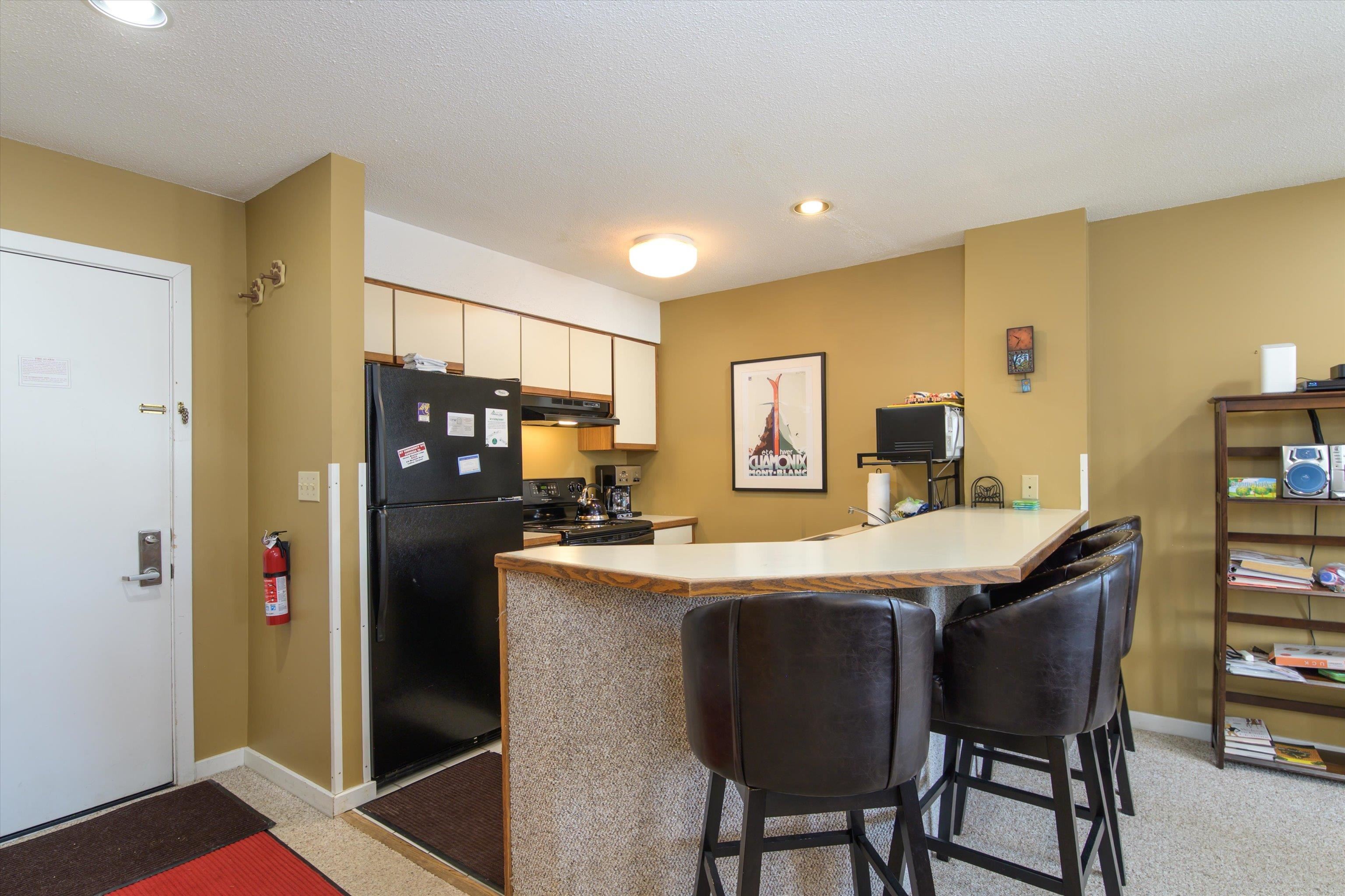 350 Mountain Road Unit: B303