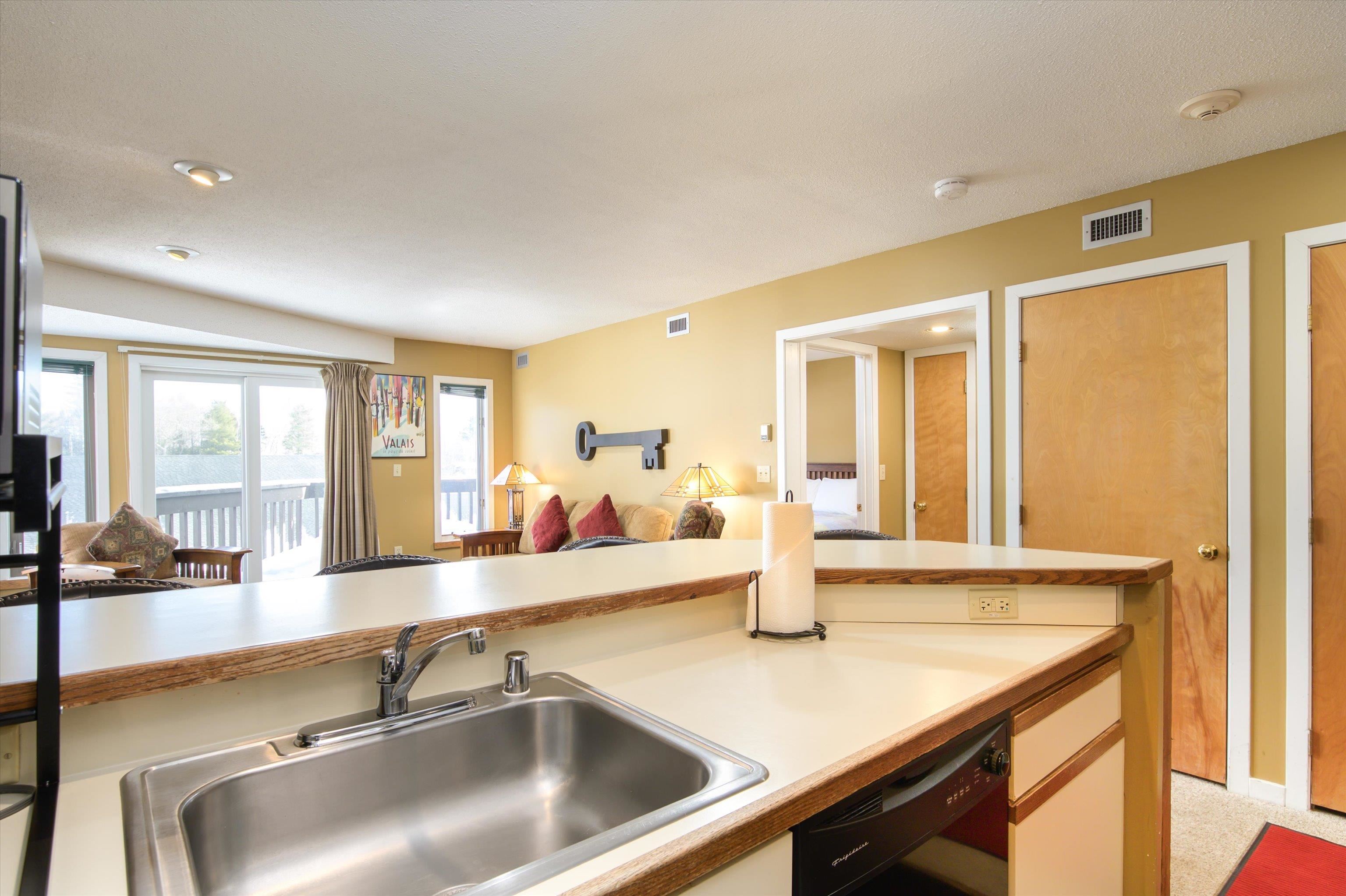 350 Mountain Road Unit: B303