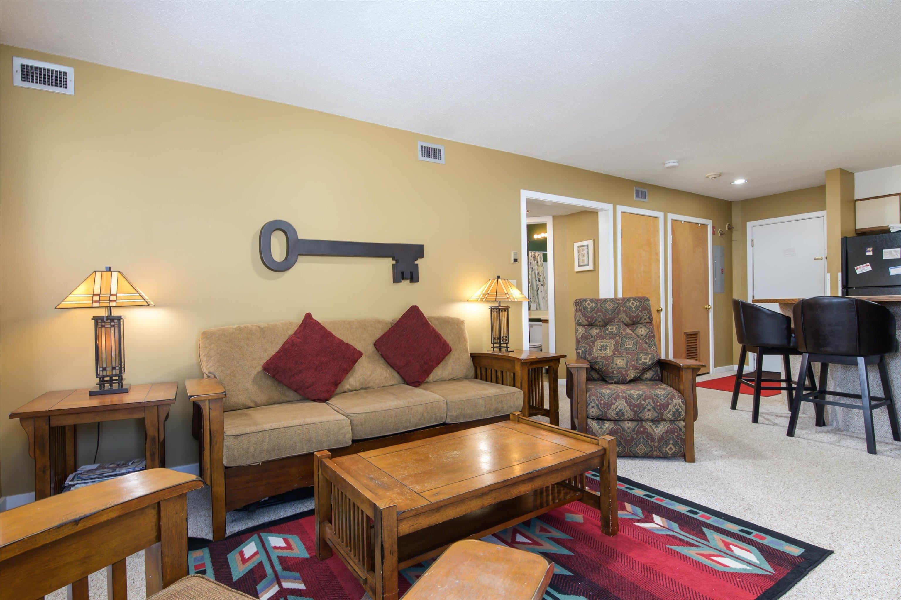 350 Mountain Road Unit: B303