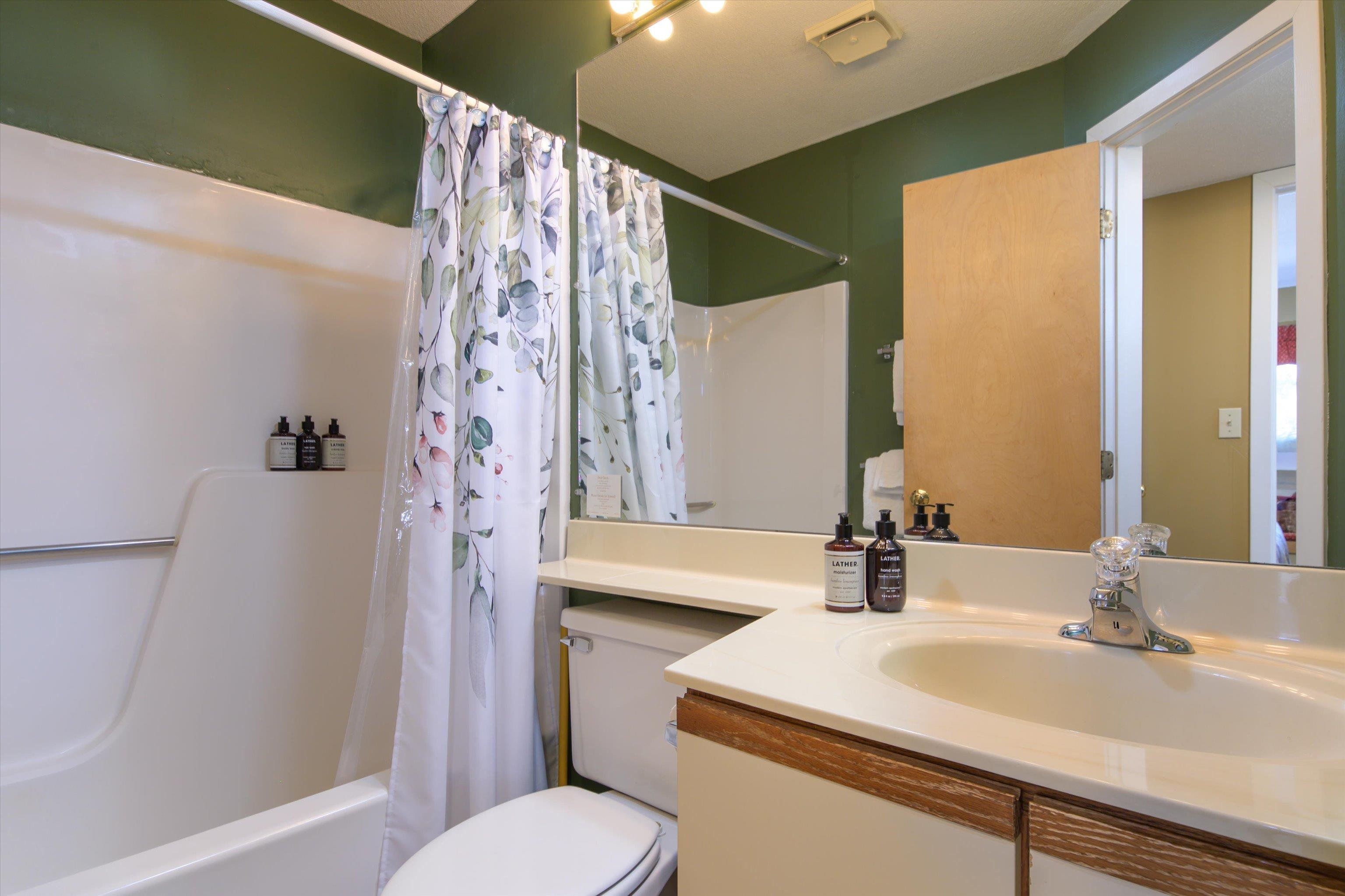 350 Mountain Road Unit: B303