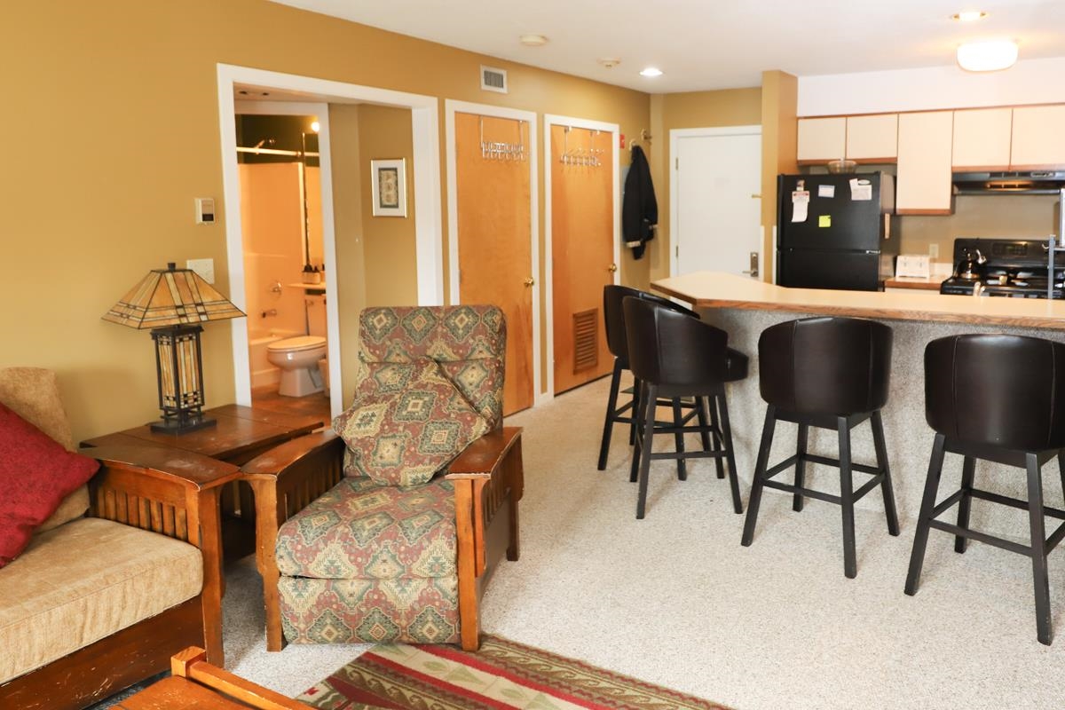 350 Mountain Road Unit: B303