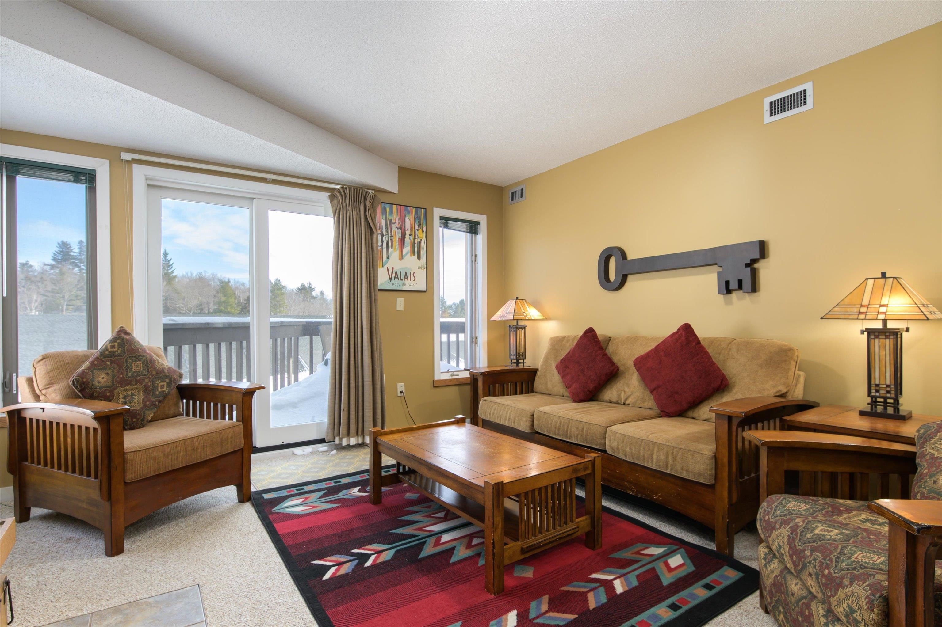 350 Mountain Road Unit: B303