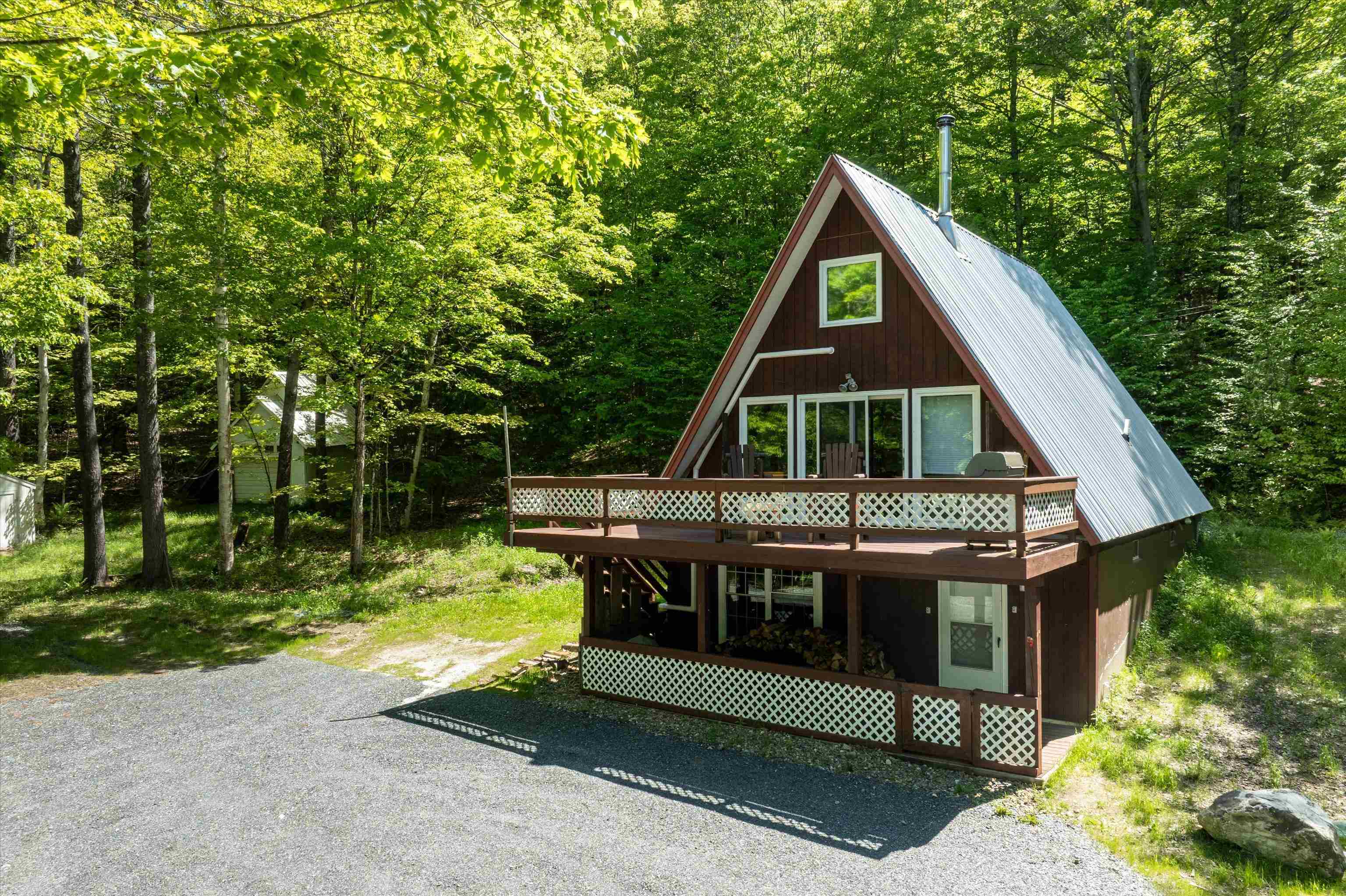 400 East Lake Road