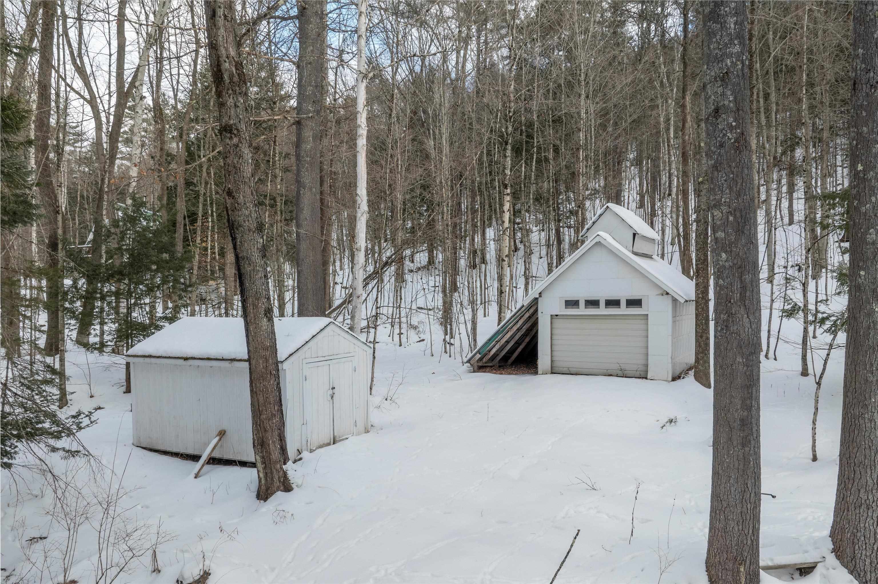 400 East Lake Road