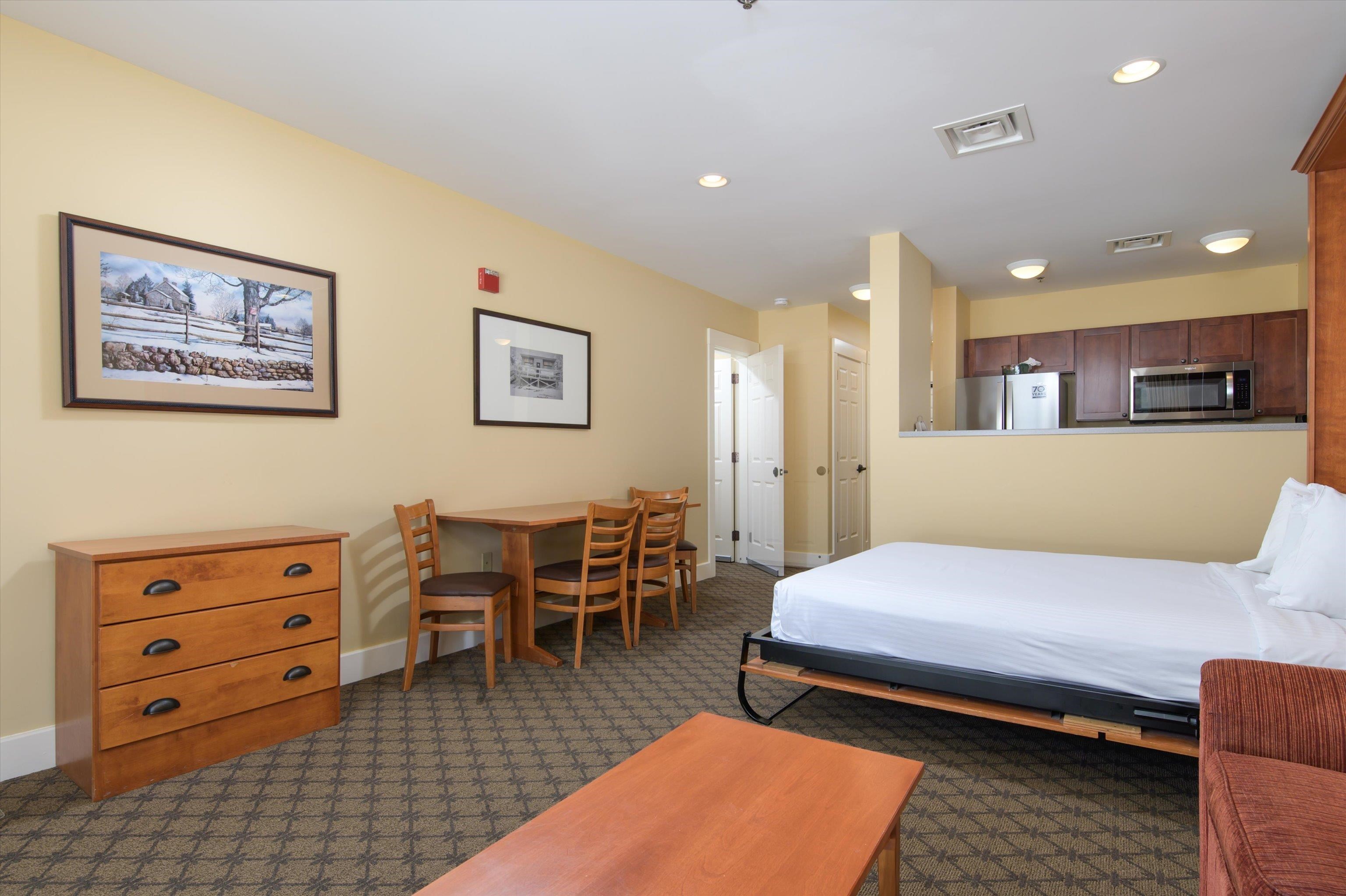 371/373 Qtr. I I I Jackson Gore Inn