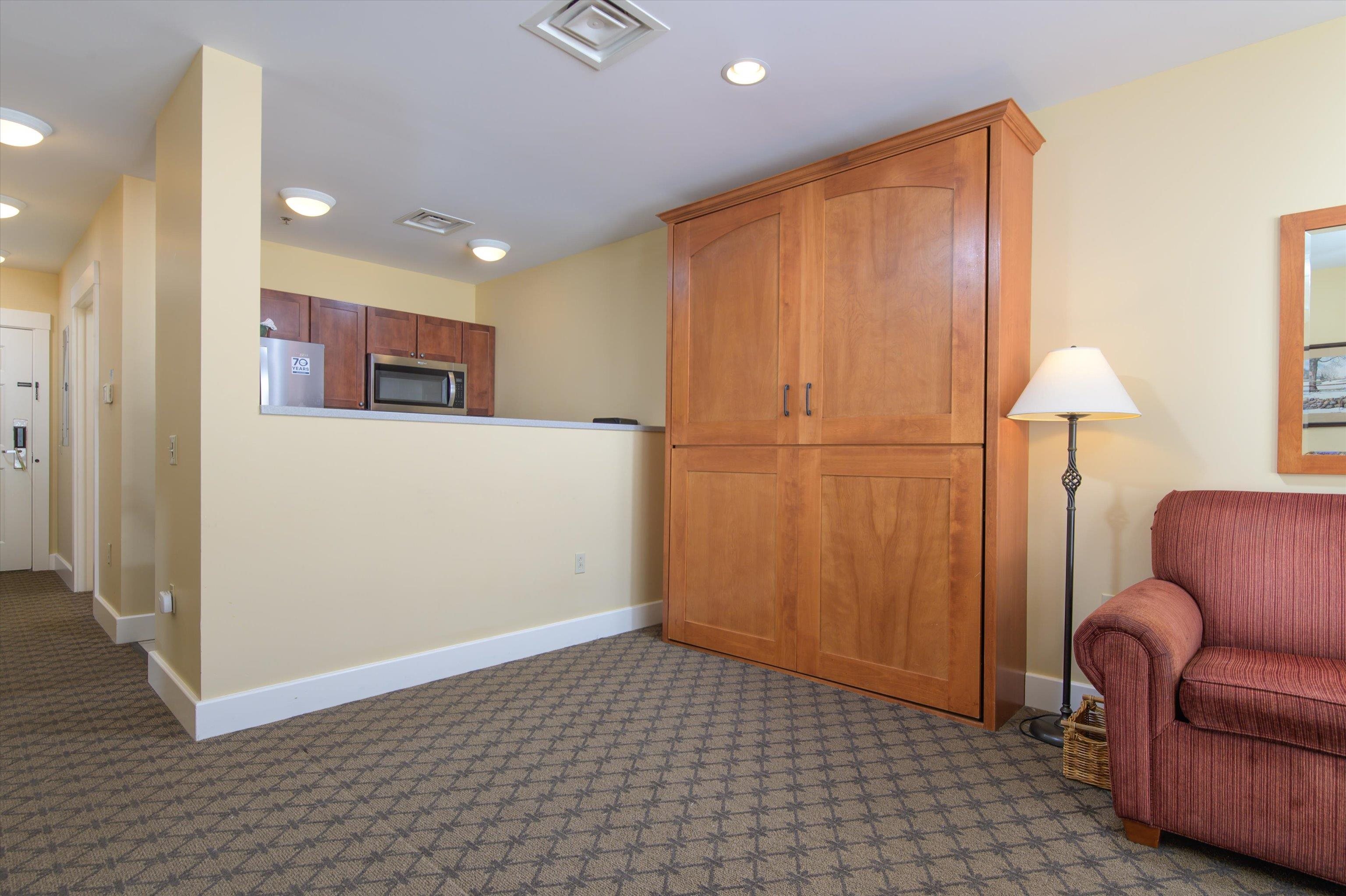 371/373 Qtr. I I I Jackson Gore Inn