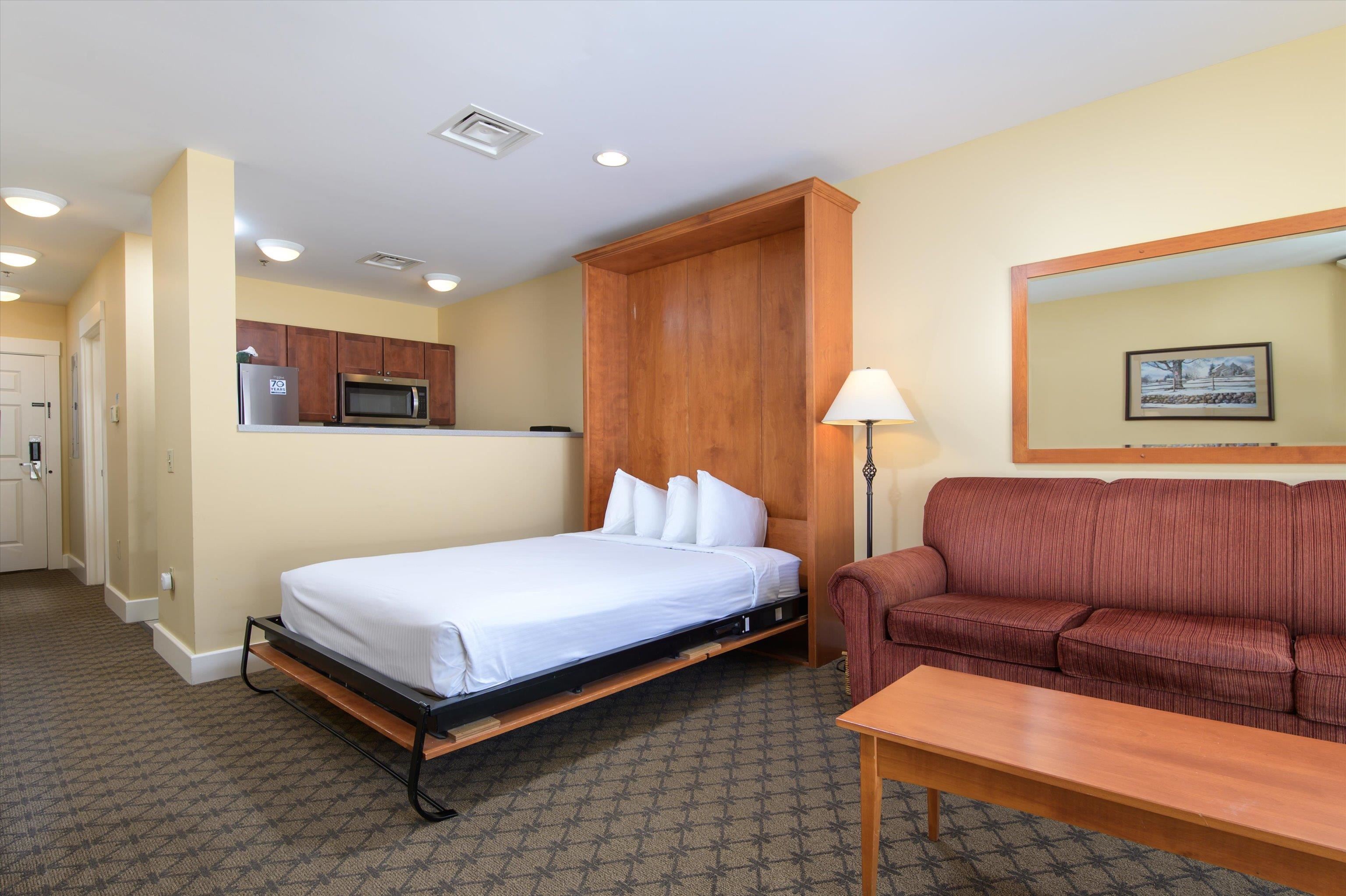 371/373 Qtr. I I I Jackson Gore Inn