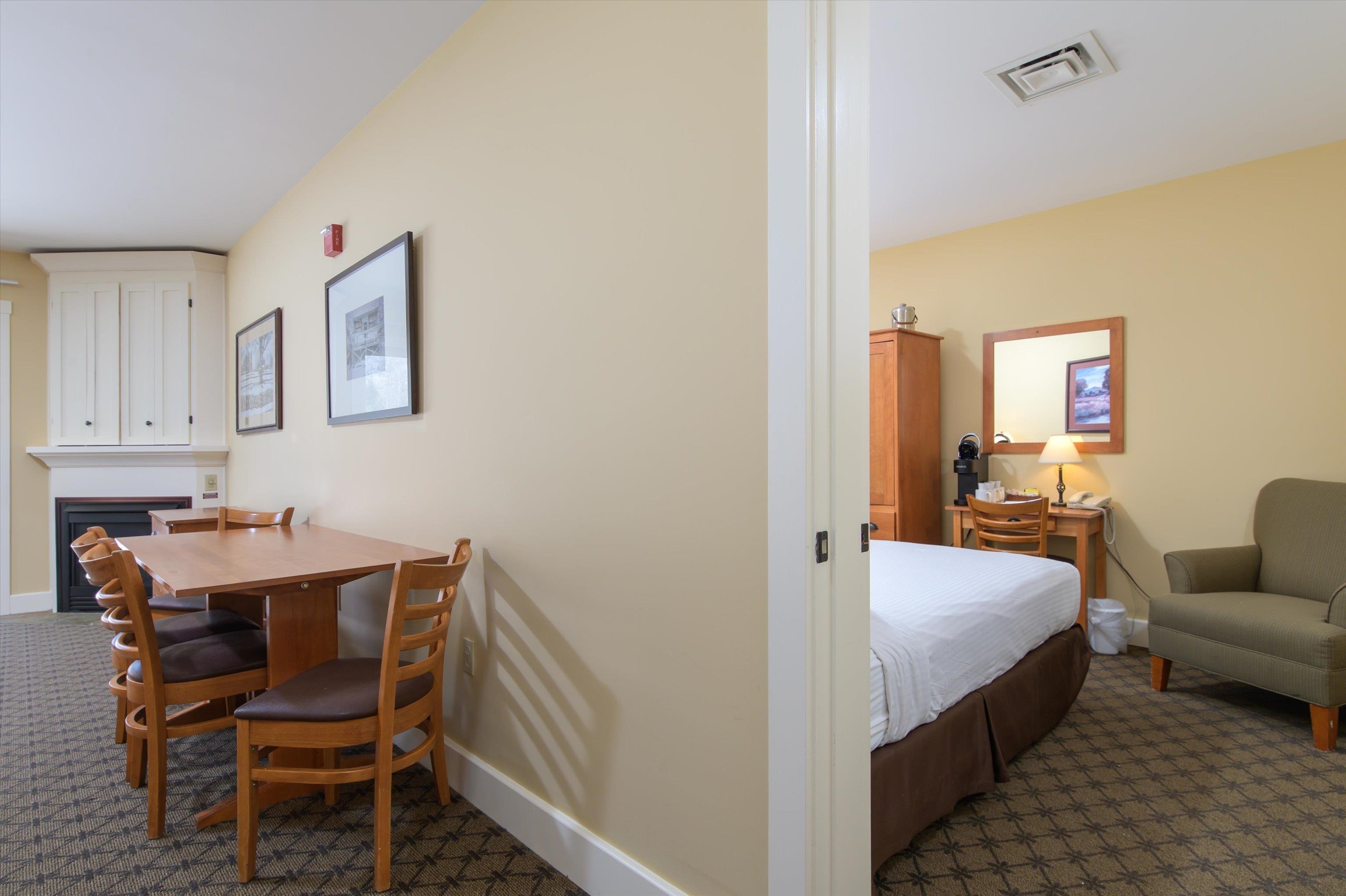 371/373 Qtr. I I I Jackson Gore Inn