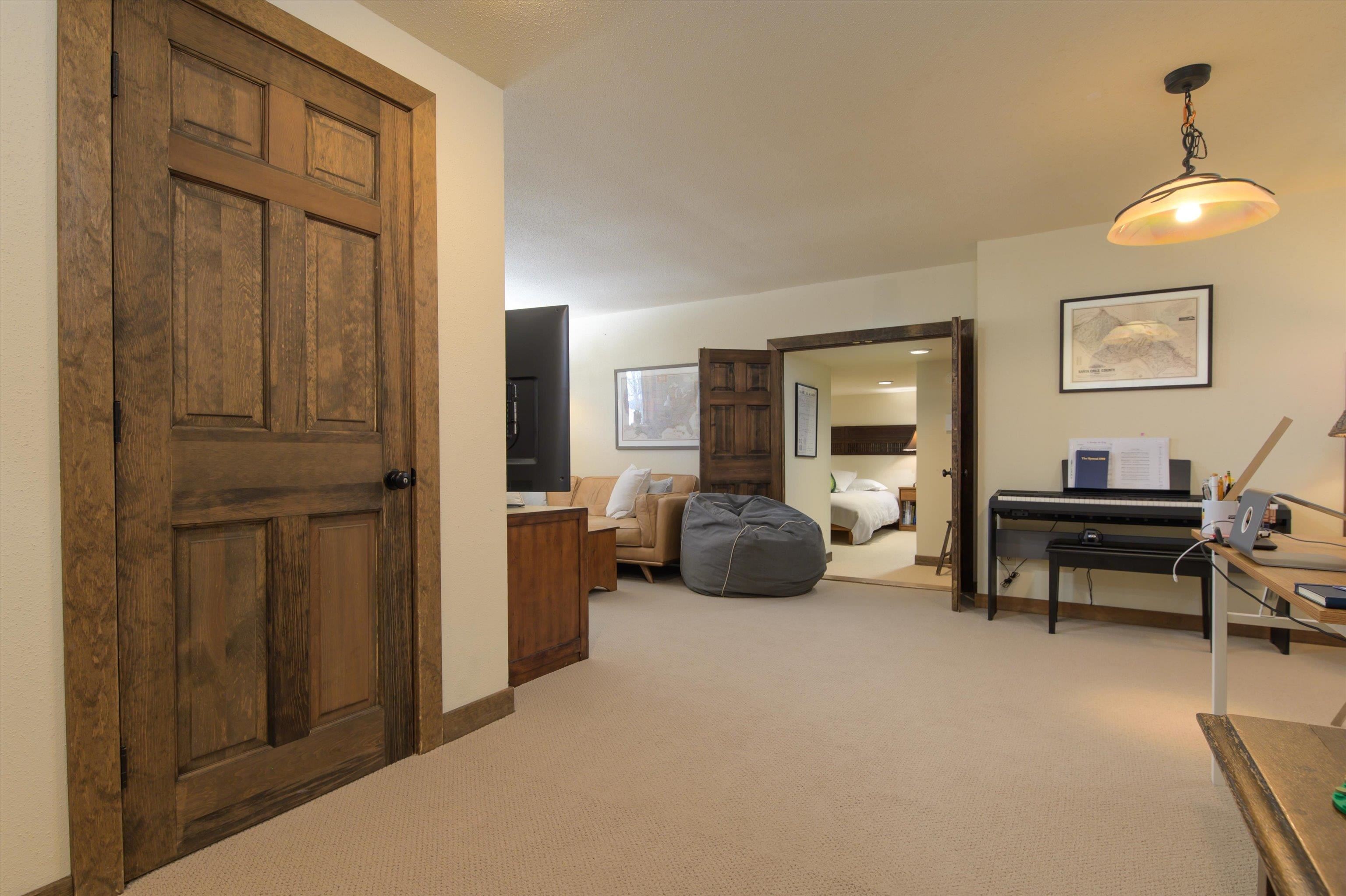 879 East Ash Road Unit: 5