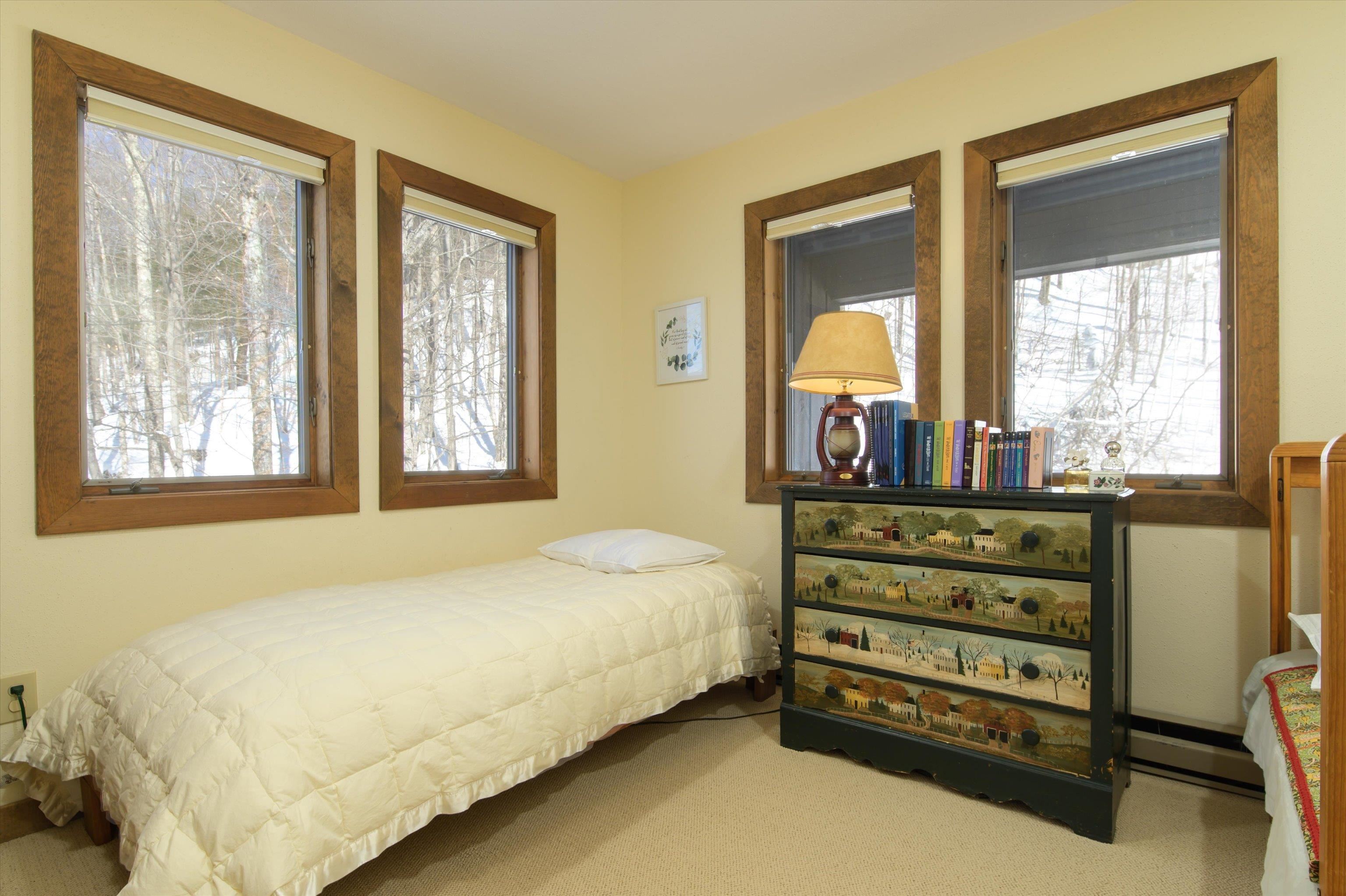 879 East Ash Road Unit: 5