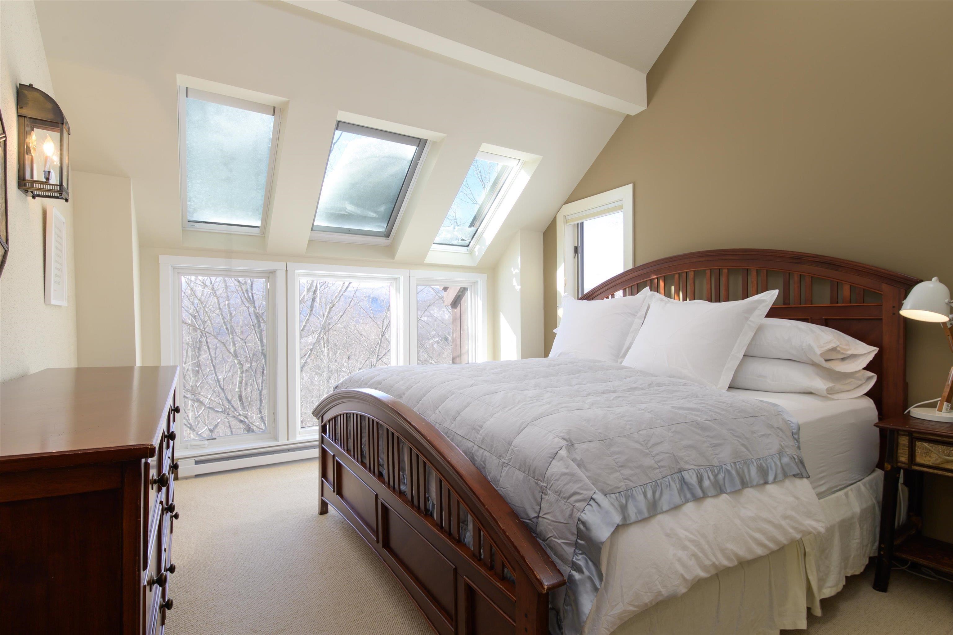 879 East Ash Road Unit: 5