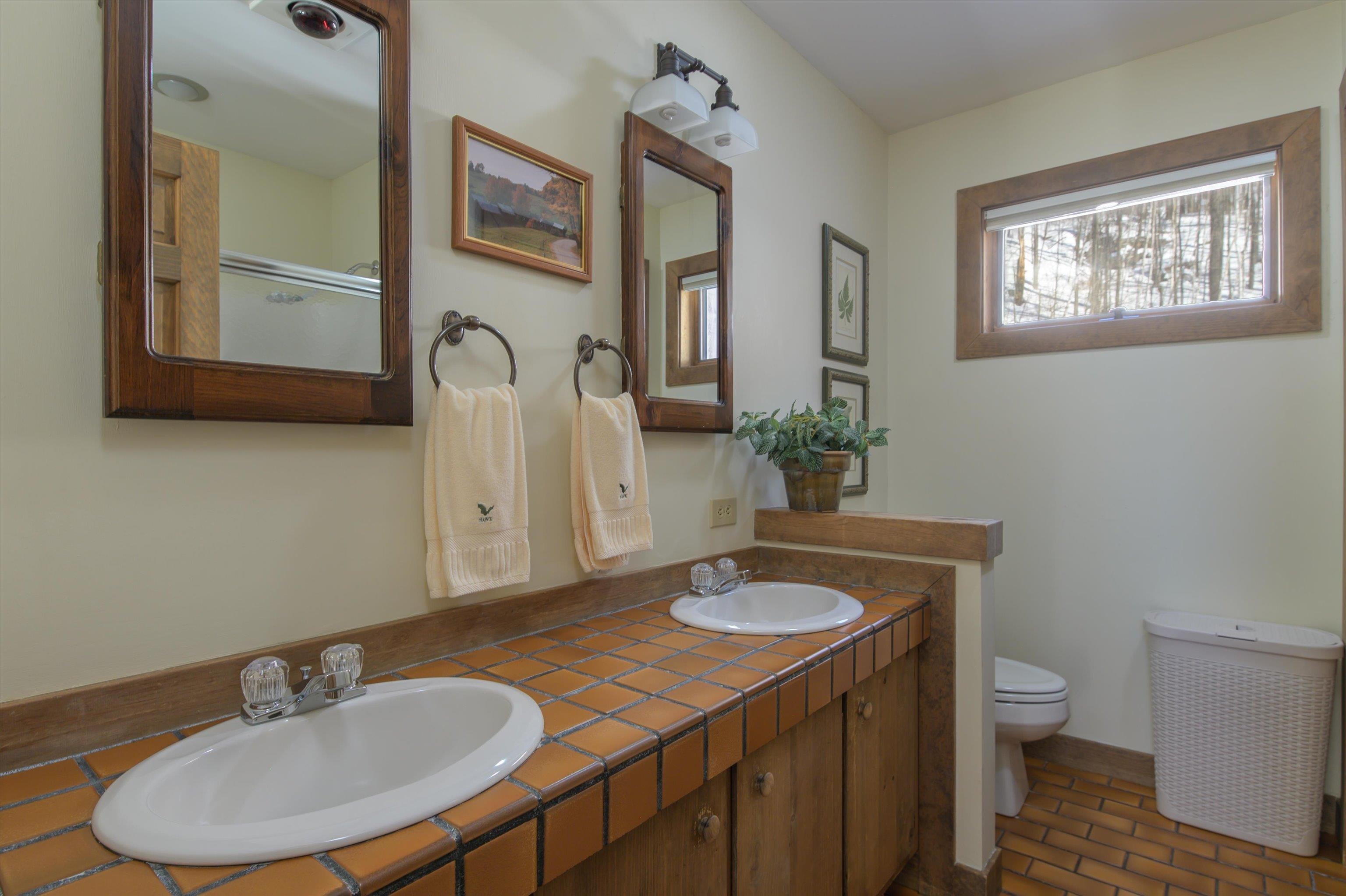 879 East Ash Road Unit: 5