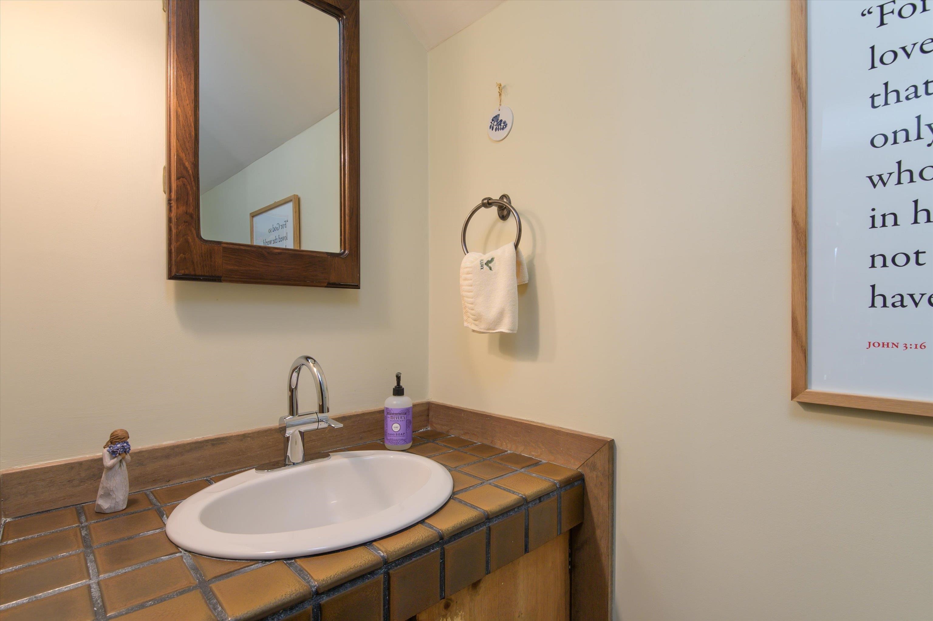 879 East Ash Road Unit: 5