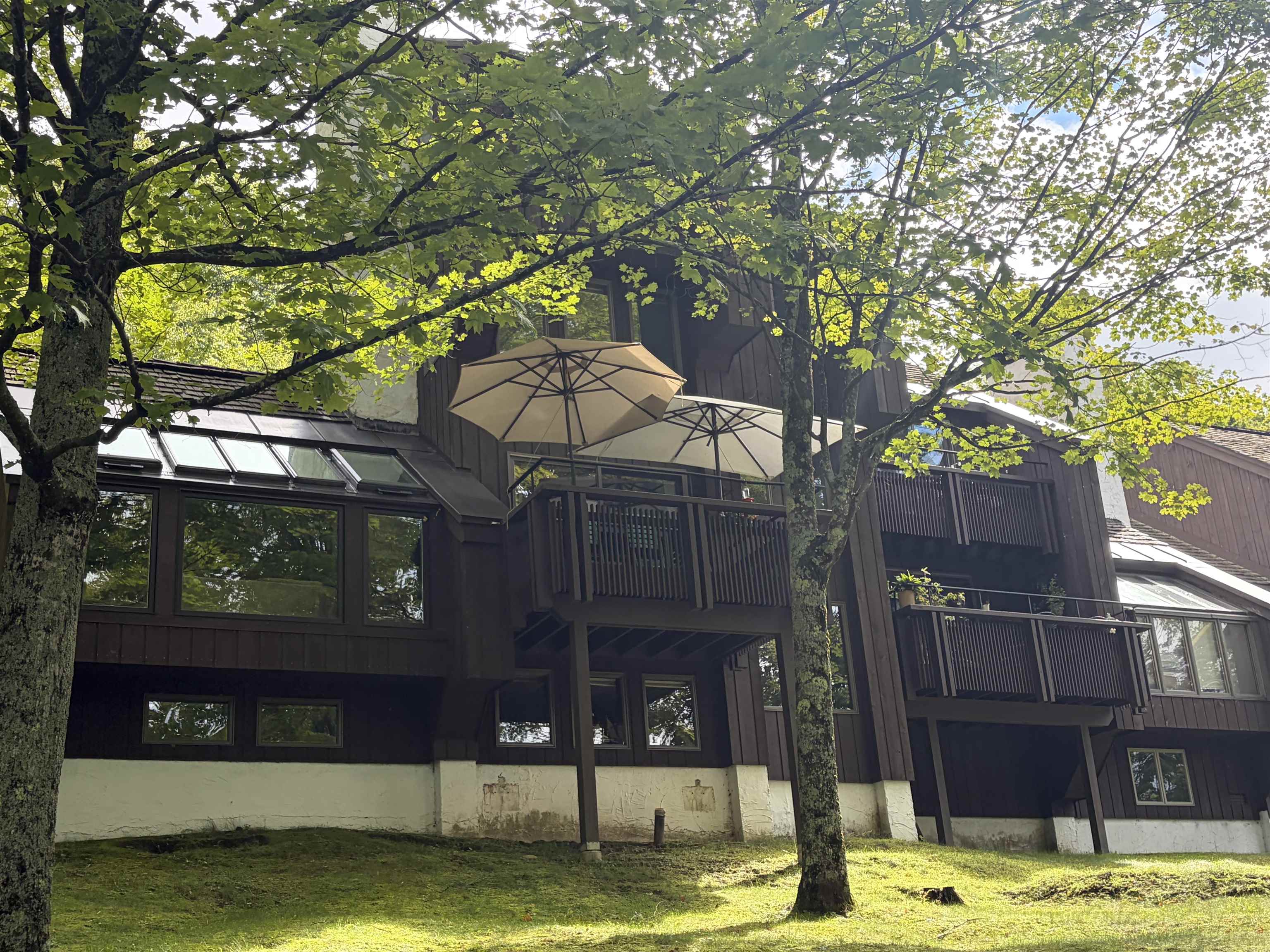 879 East Ash Road Unit: 5