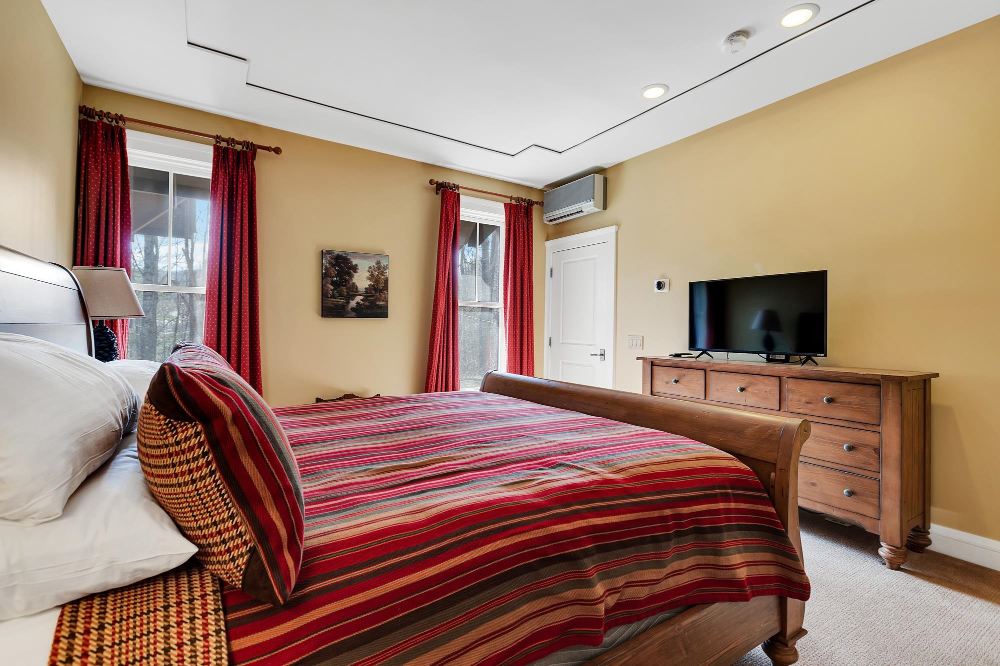 24 Freeman Road Unit: A1