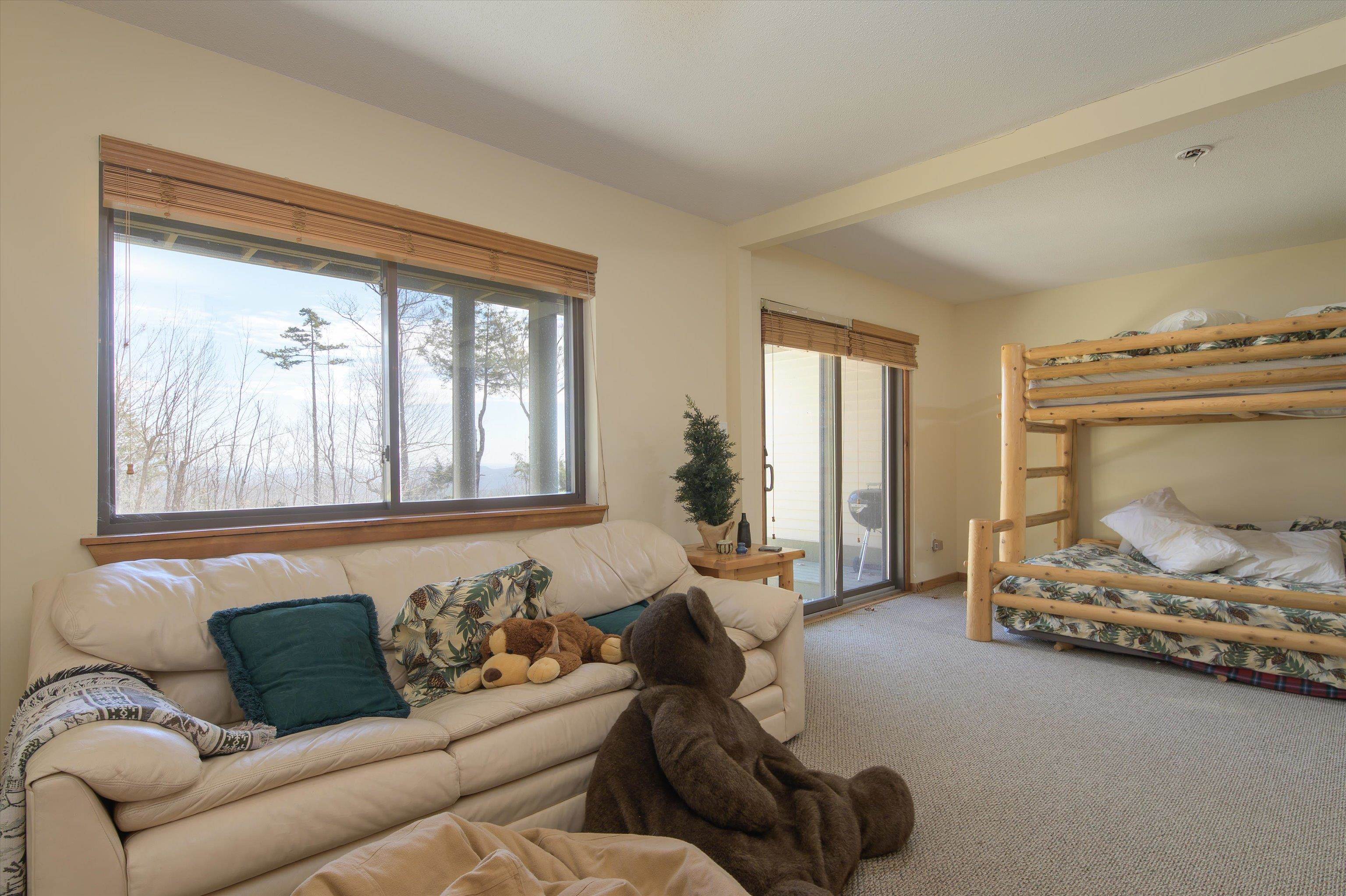 266 Okemo Trailside Extension Unit: 33B